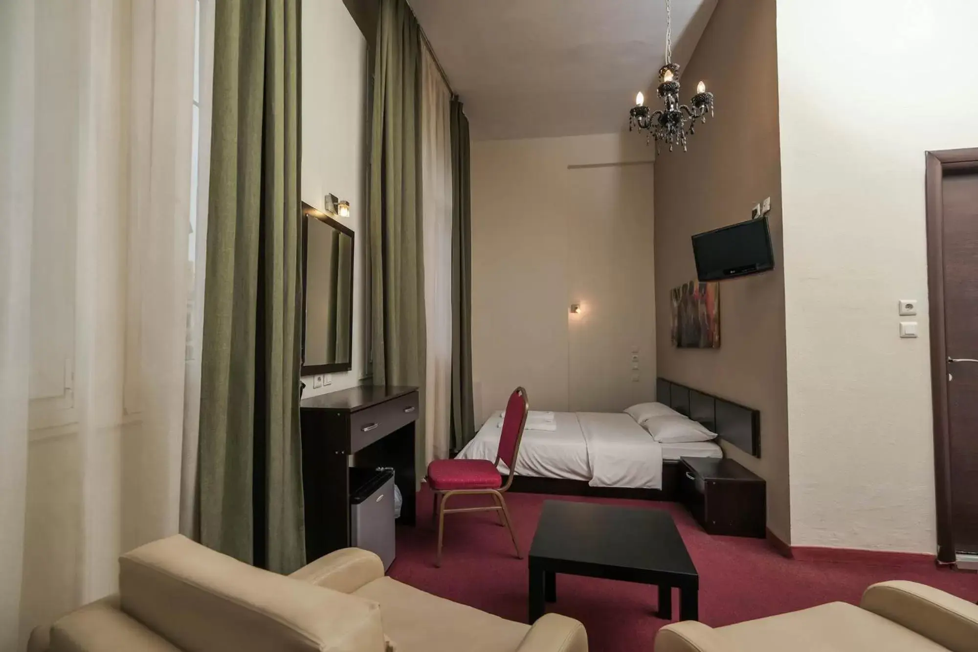 Bed in Hotel Ilisia