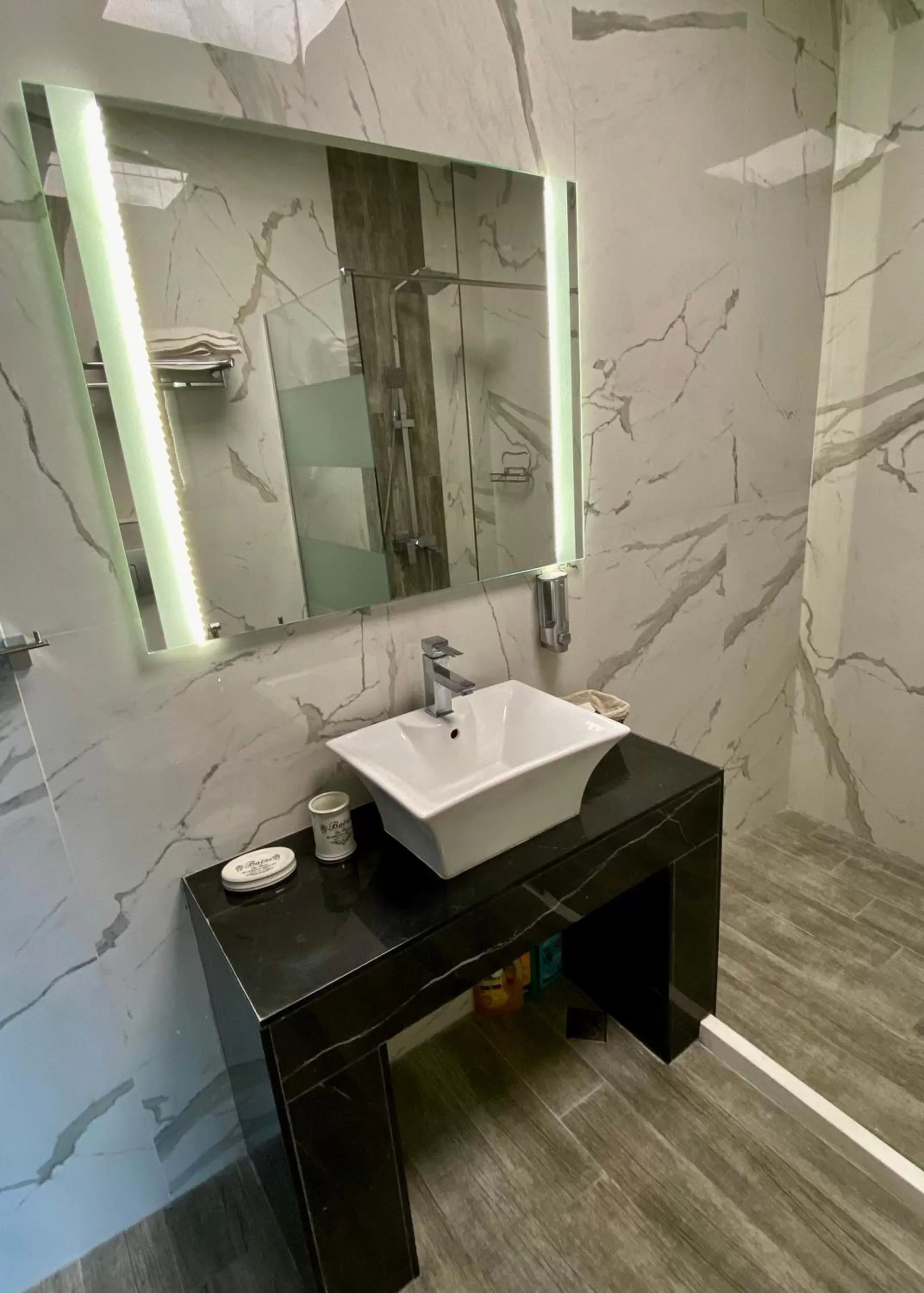 Shower in Luxury Apartments Ivon