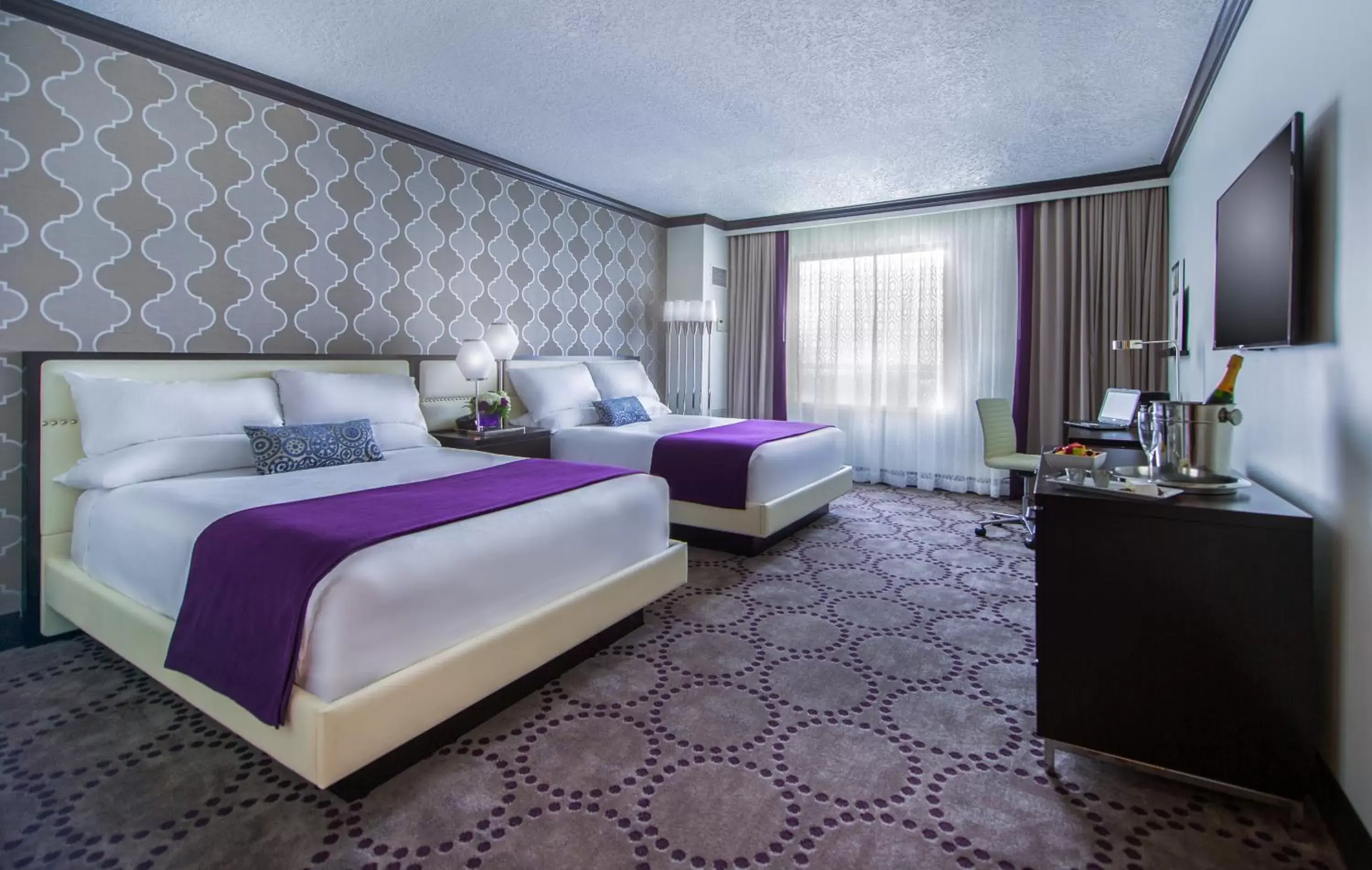 Deluxe Queen Room with Two Queen Beds in Harrah's Gulf Coast, A Caesars Destination Deluxe Queen Room with Two Queen Beds in Harrah's Gulf Coast, A Caesars Destination