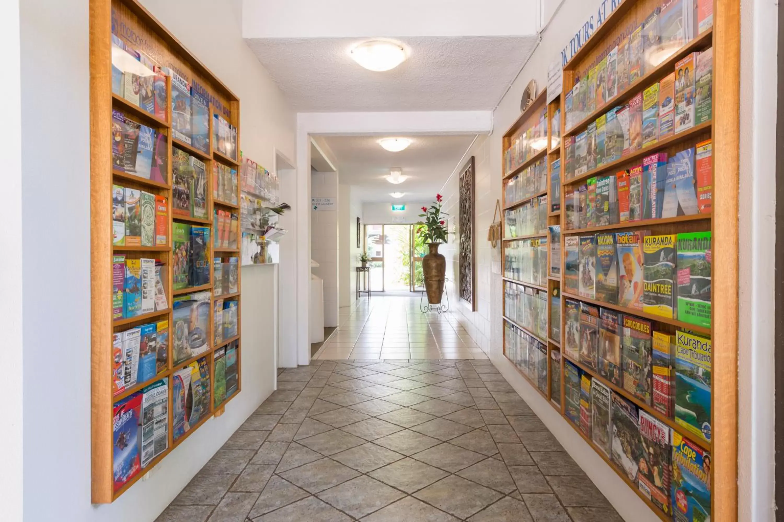 Lobby or reception, Supermarket/Shops in Cascade Gardens