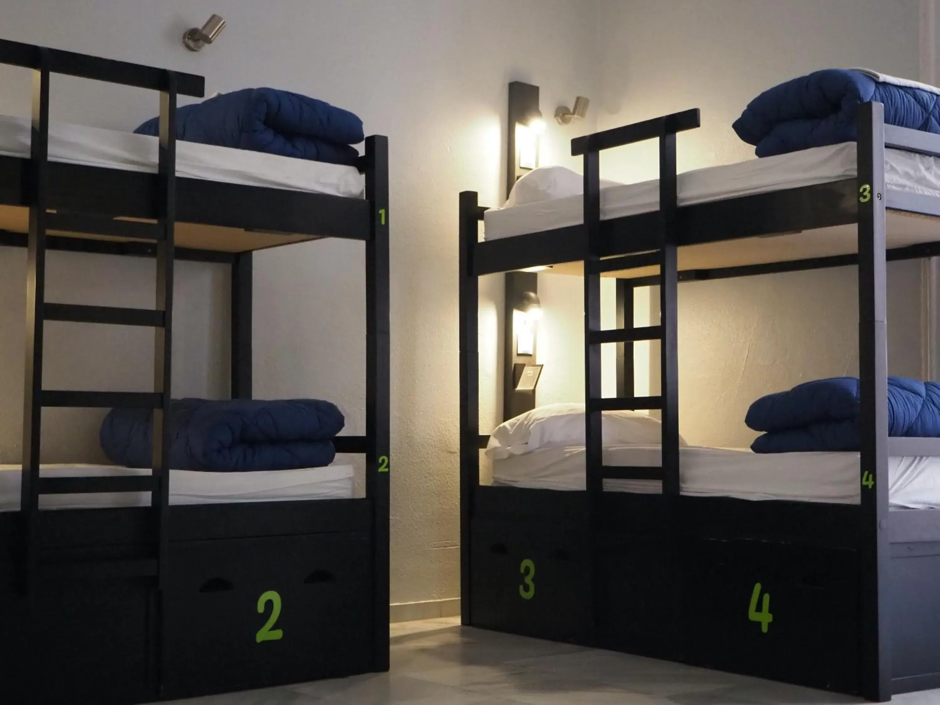 Bunk Bed in Oasis Backpackers' Hostel Palace Sevilla