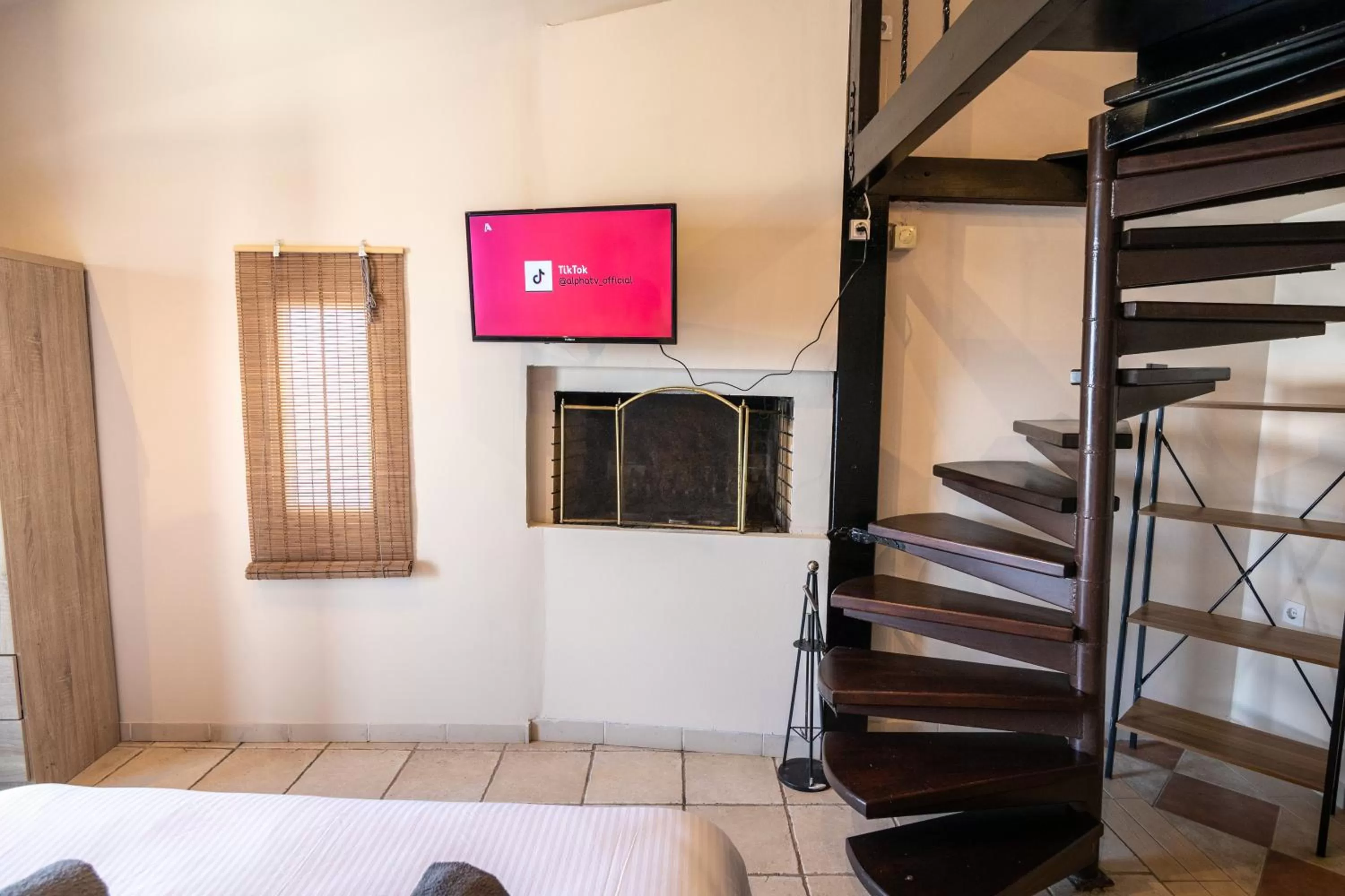 TV and multimedia, Bed in Votsalakia Hotel & Luxury Apartments