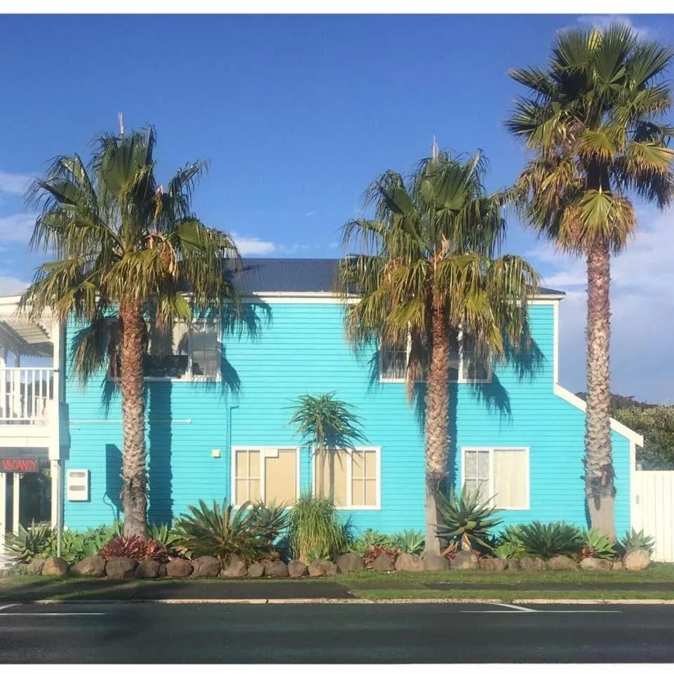 Property building in Albert Number 6