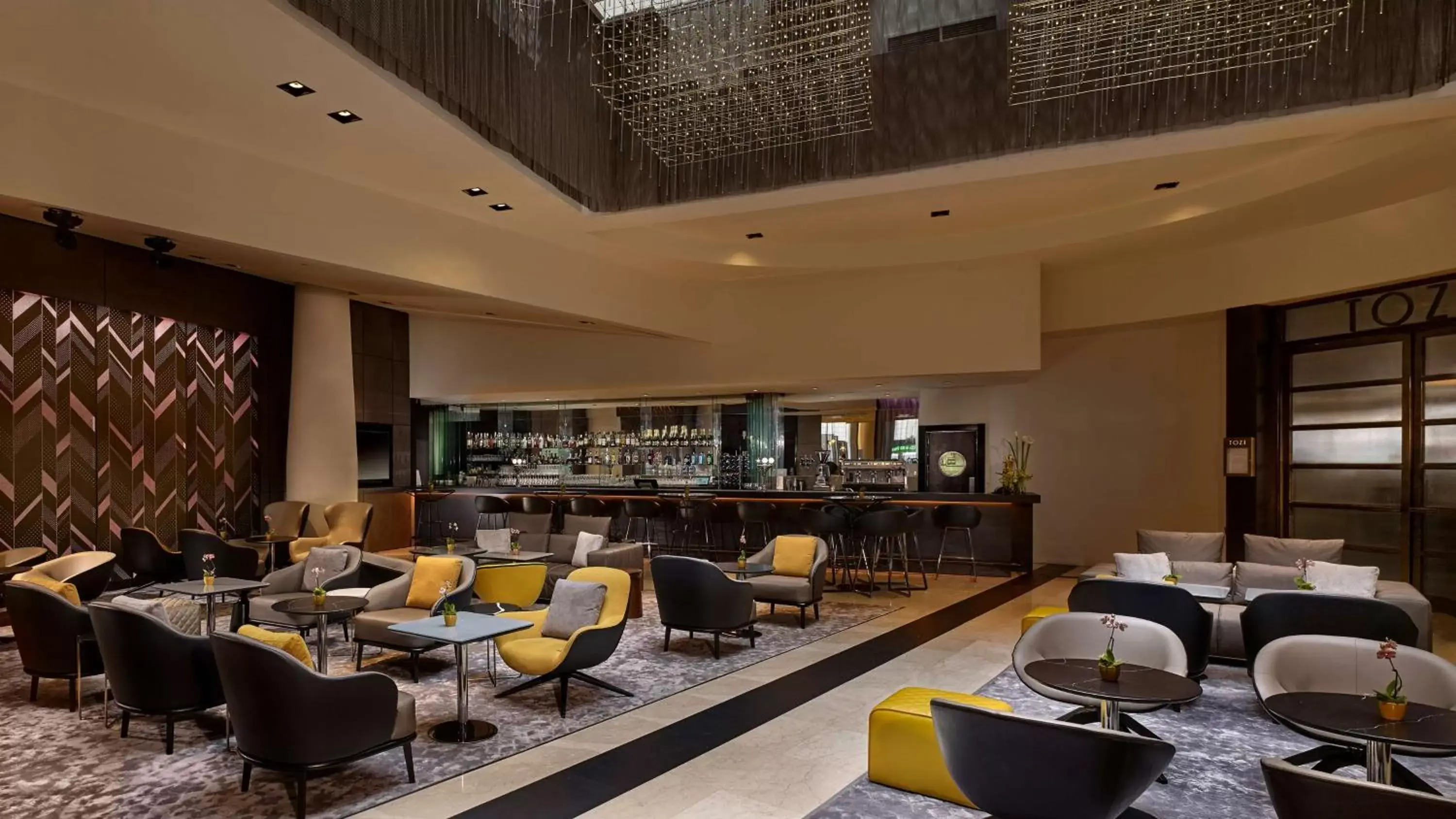 Lounge or bar, Restaurant/Places to Eat in Park Plaza Victoria London