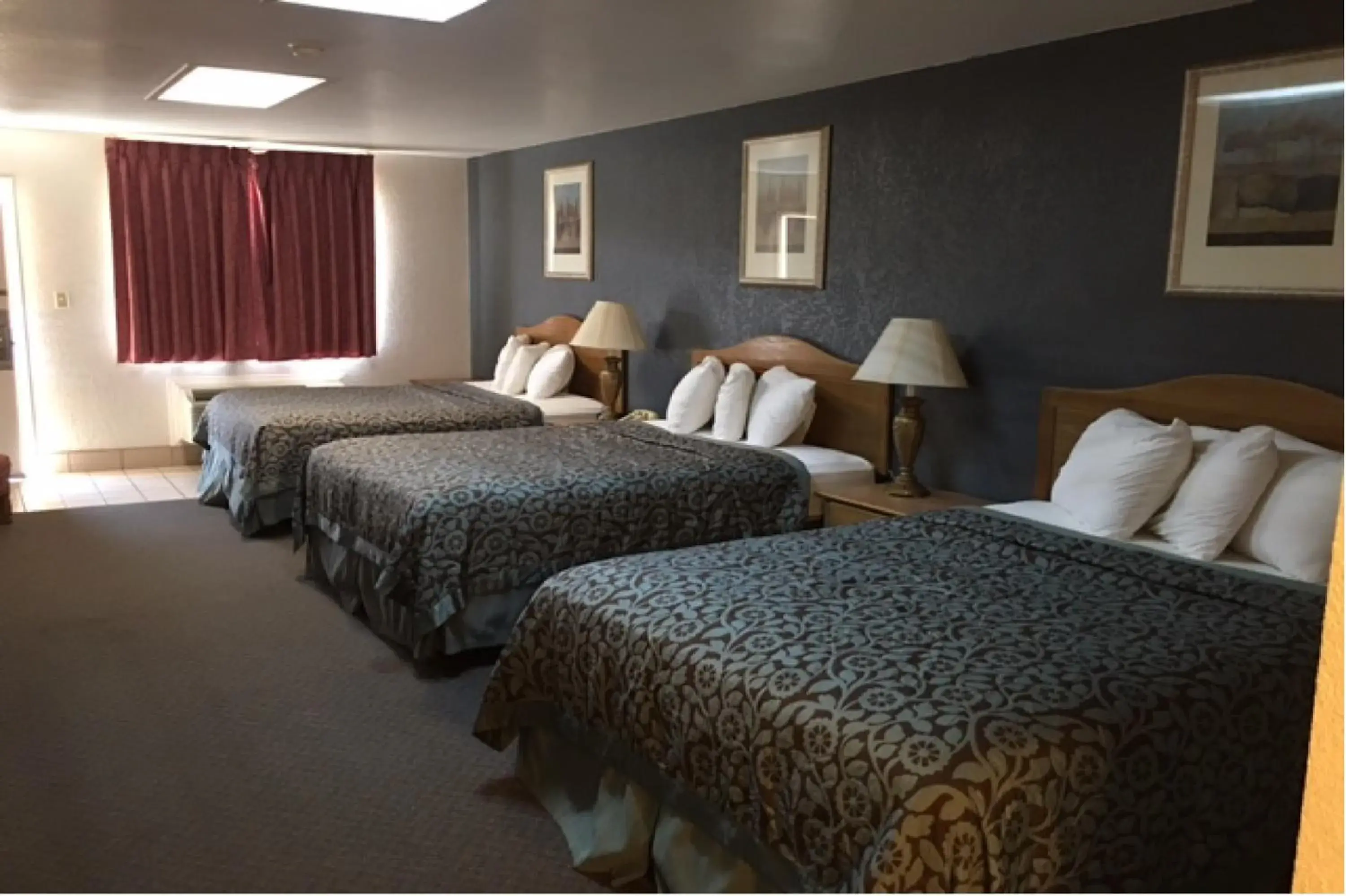 Bedroom, Bed in Hebbronville Executive Inn