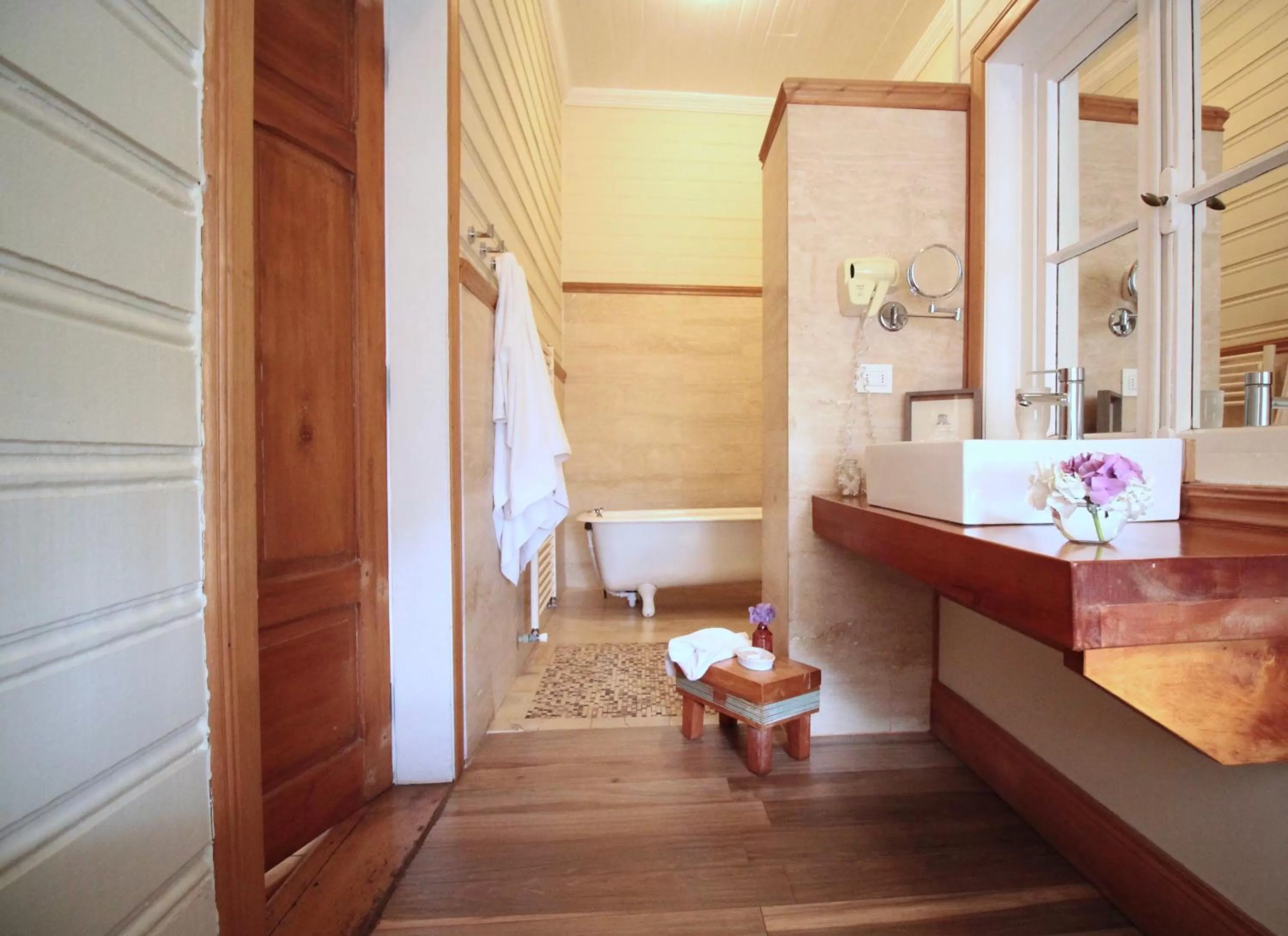 Shower, Bathroom in Hotel Boutique Casa Werner