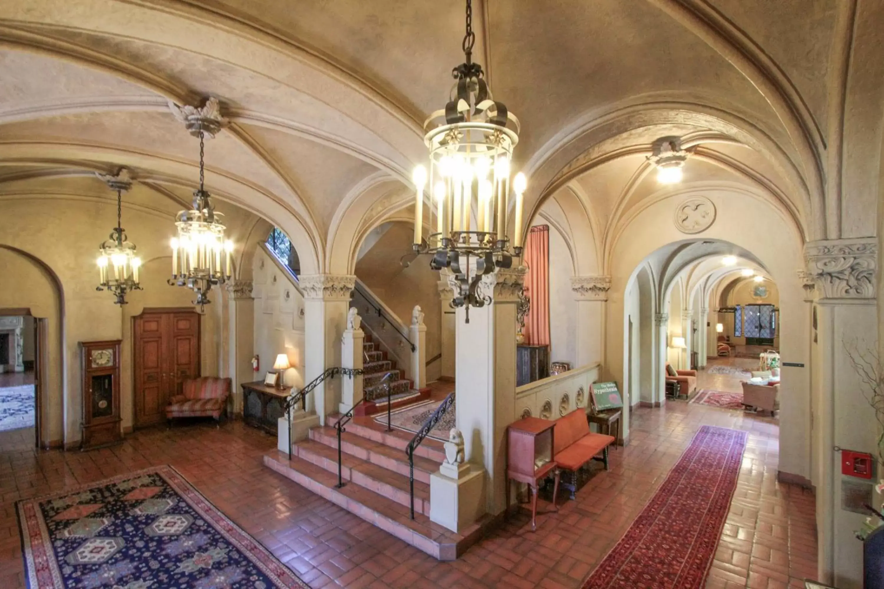 Lobby or reception in Berkeley City Club Hotel
