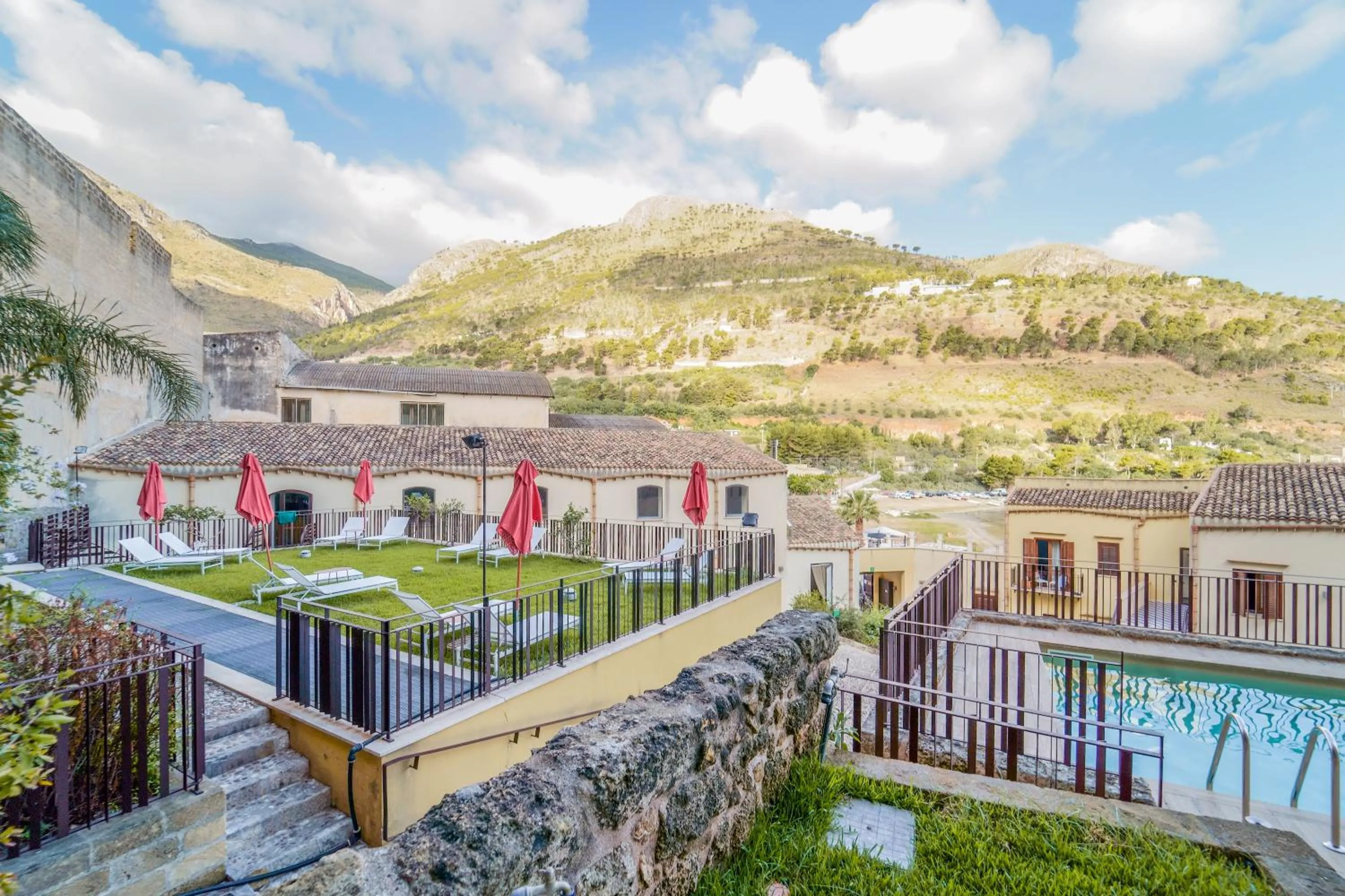 Swimming pool in Hotel Cetarium