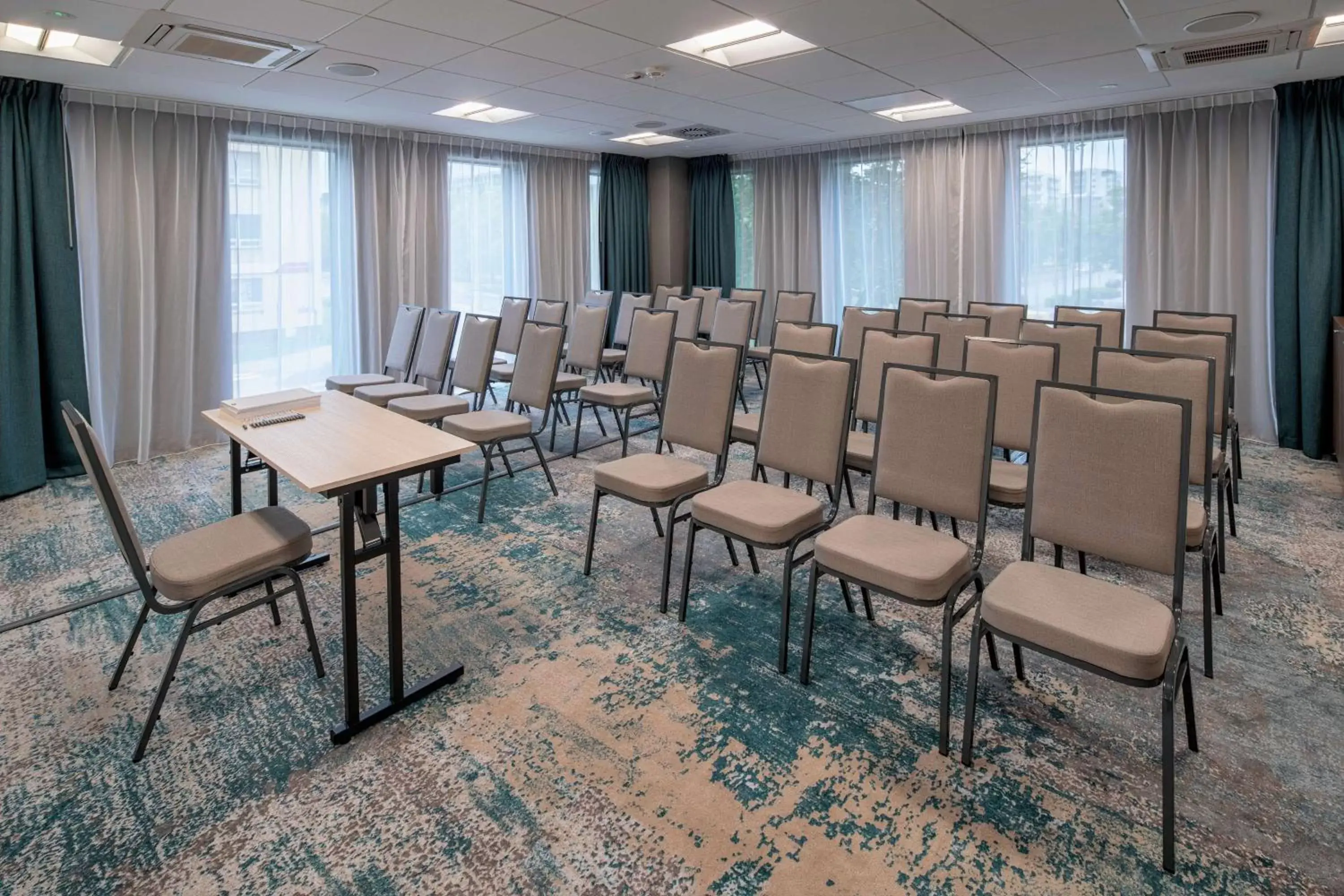 Meeting/conference room in Hampton By Hilton Warsaw Mokotow