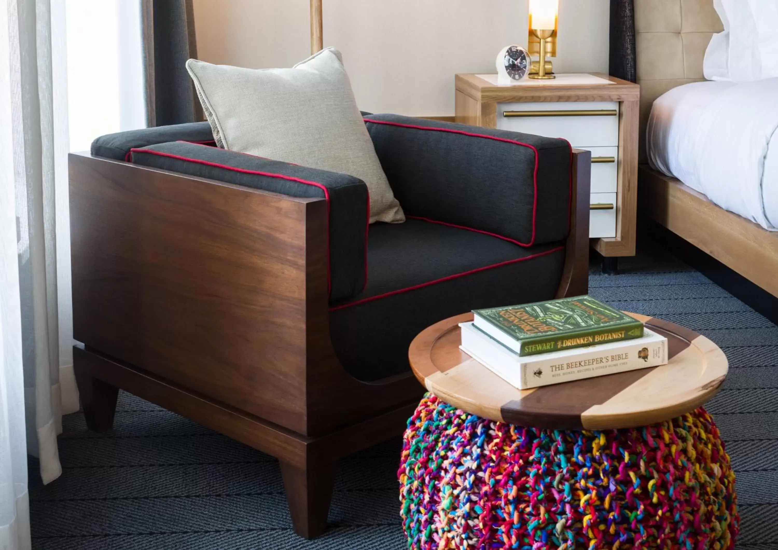 Photo of the whole room, Seating Area in Kimpton Schofield Hotel, an IHG Hotel