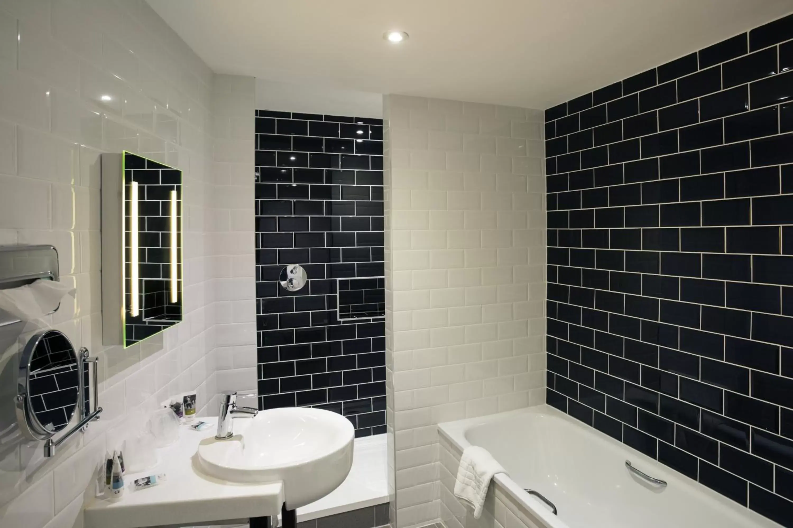 Bathroom in Mercure Doncaster Centre Danum Hotel