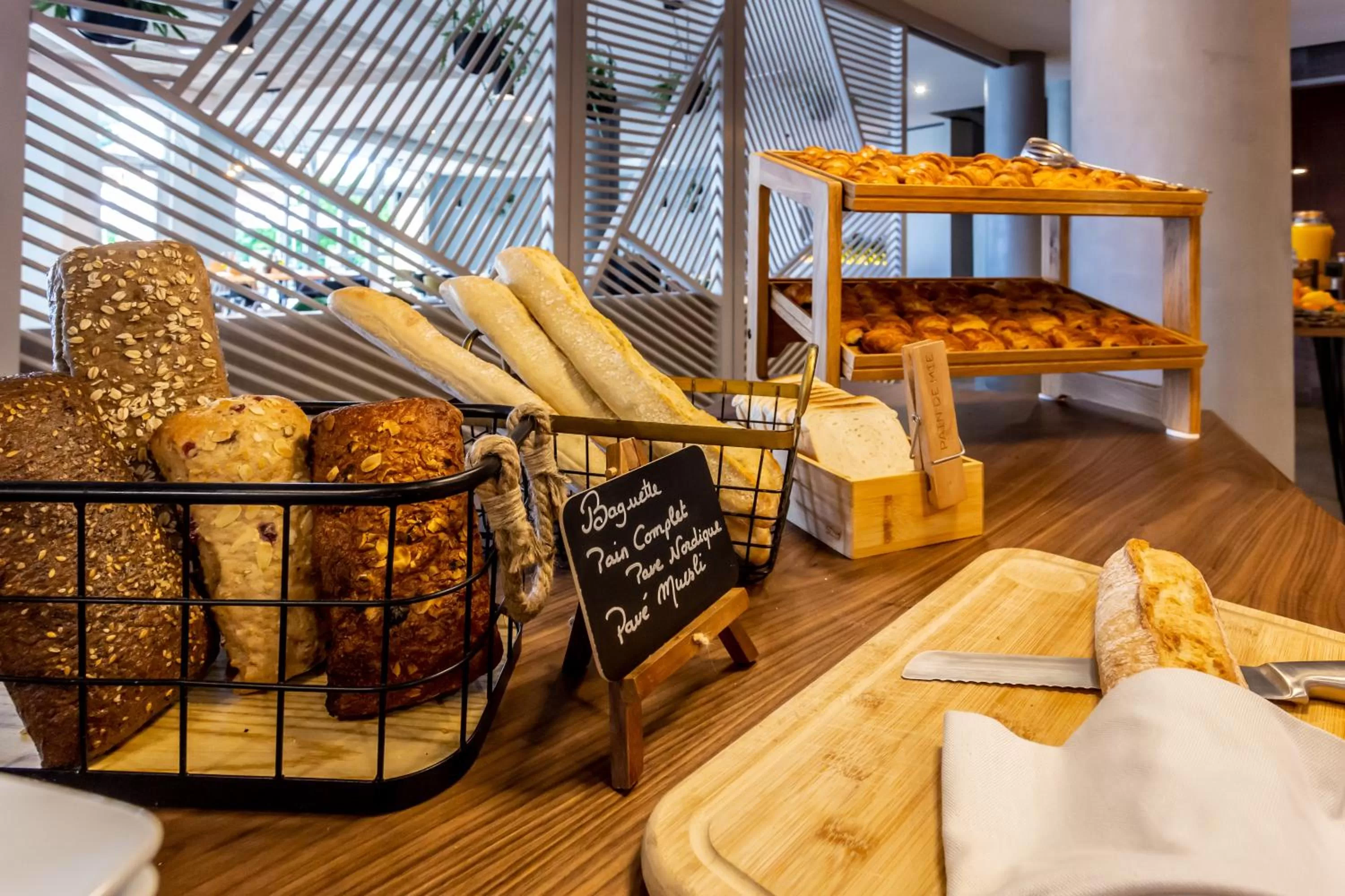 Breakfast in Novotel Bourges