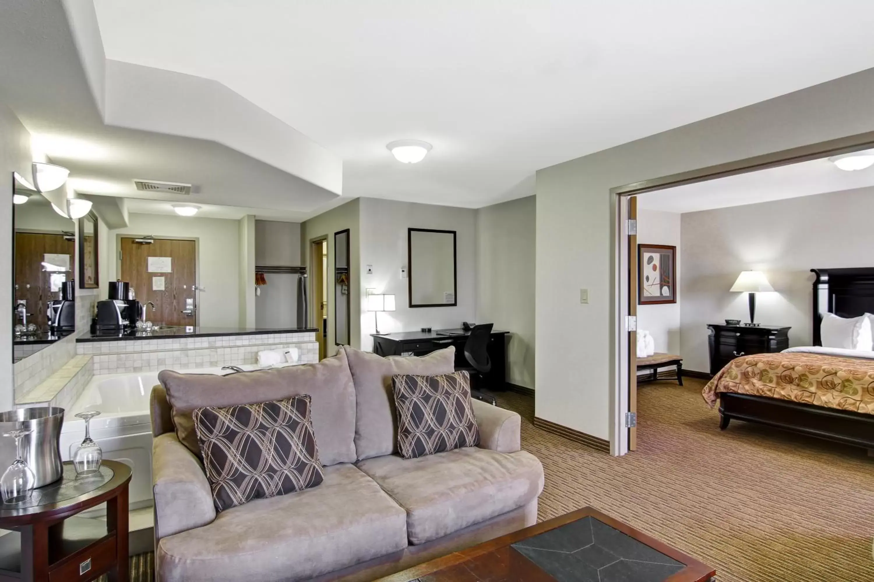 Seating Area in Canalta Hotel Weyburn