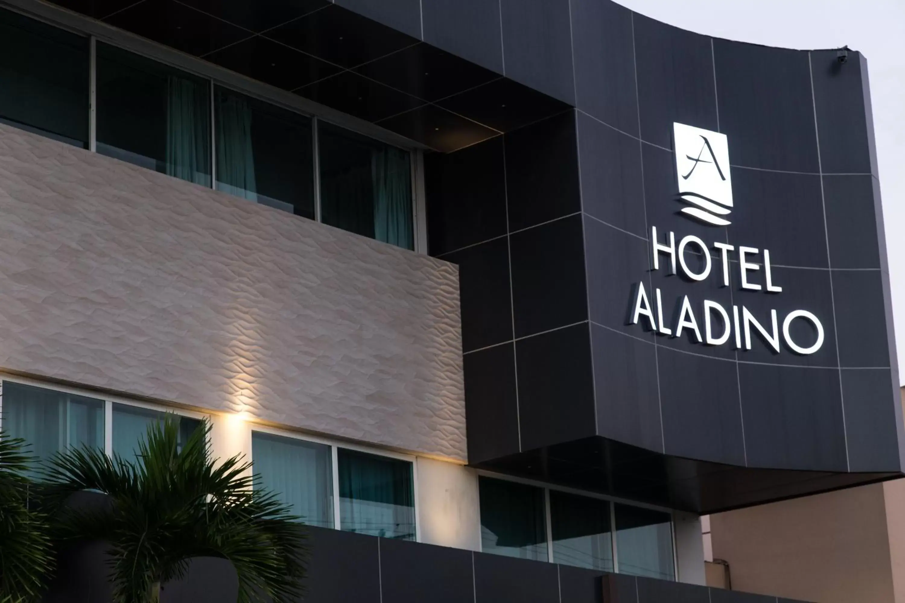 Property building in Hotel Aladino