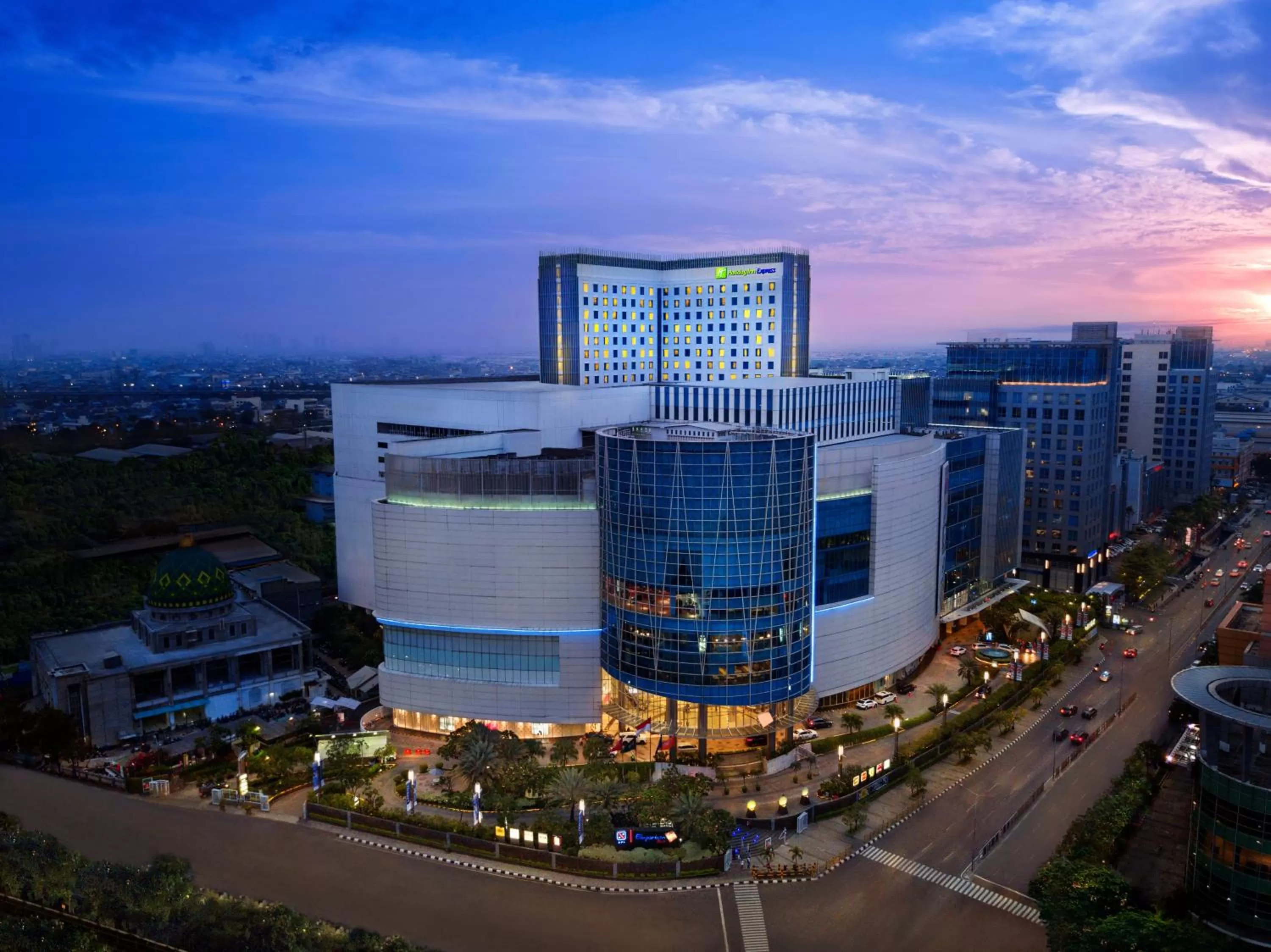 Property building in Holiday Inn Express Jakarta Pluit Citygate by IHG