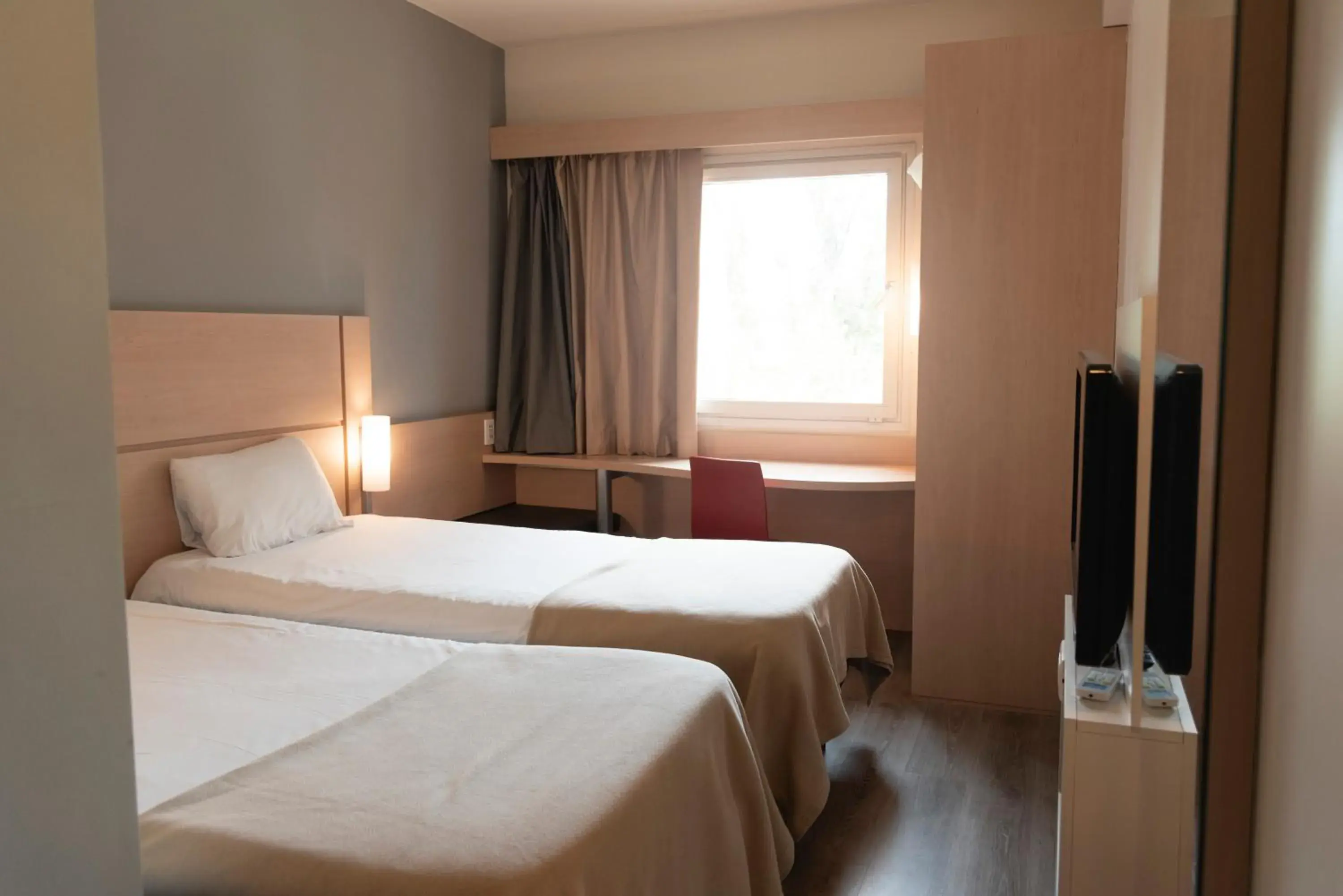 Bed in Hotel Ibis Pilar