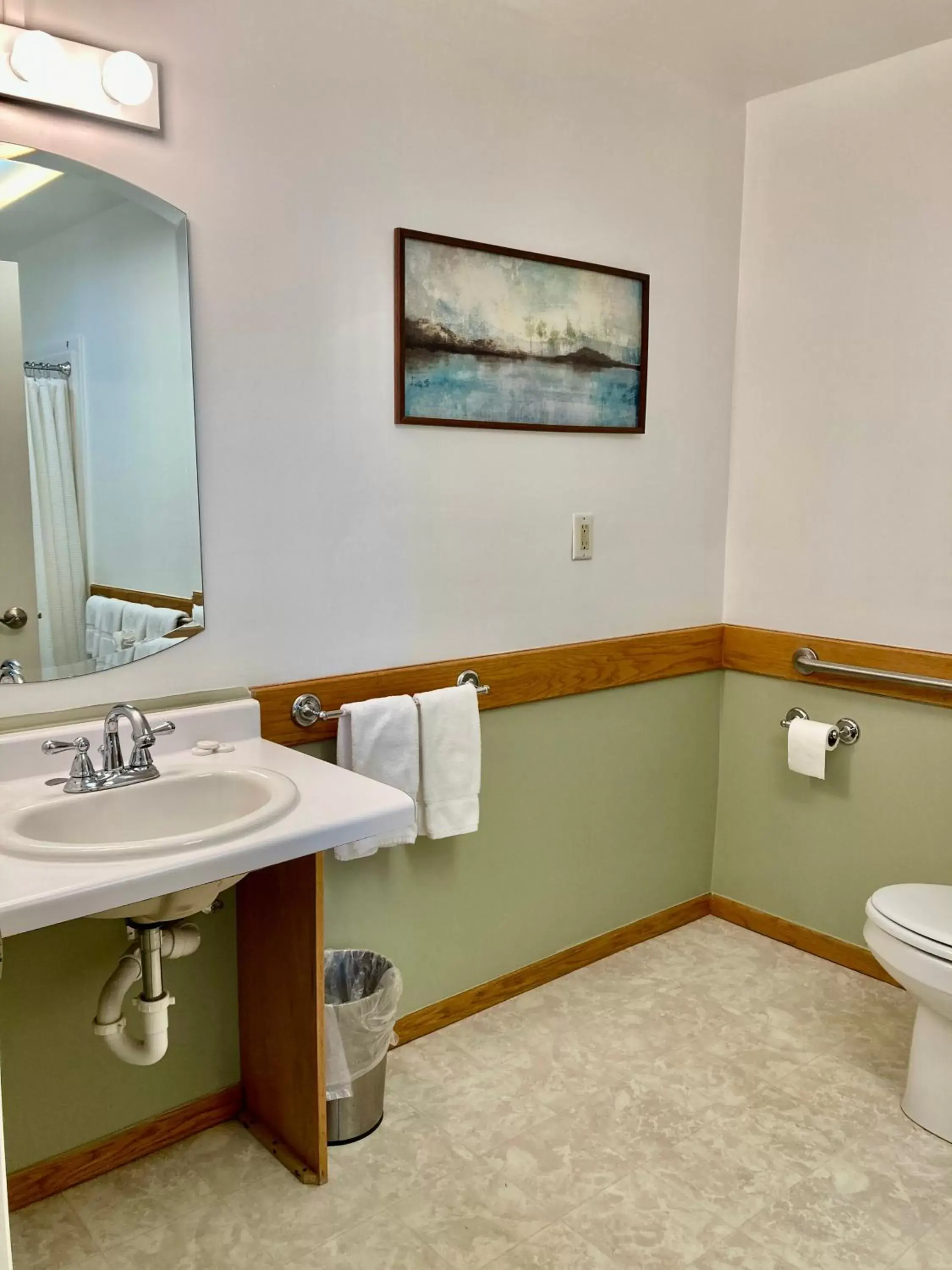 Bathroom in Garden Grove Retreat & Lodging near Pictured Rocks, Fayette, Trails