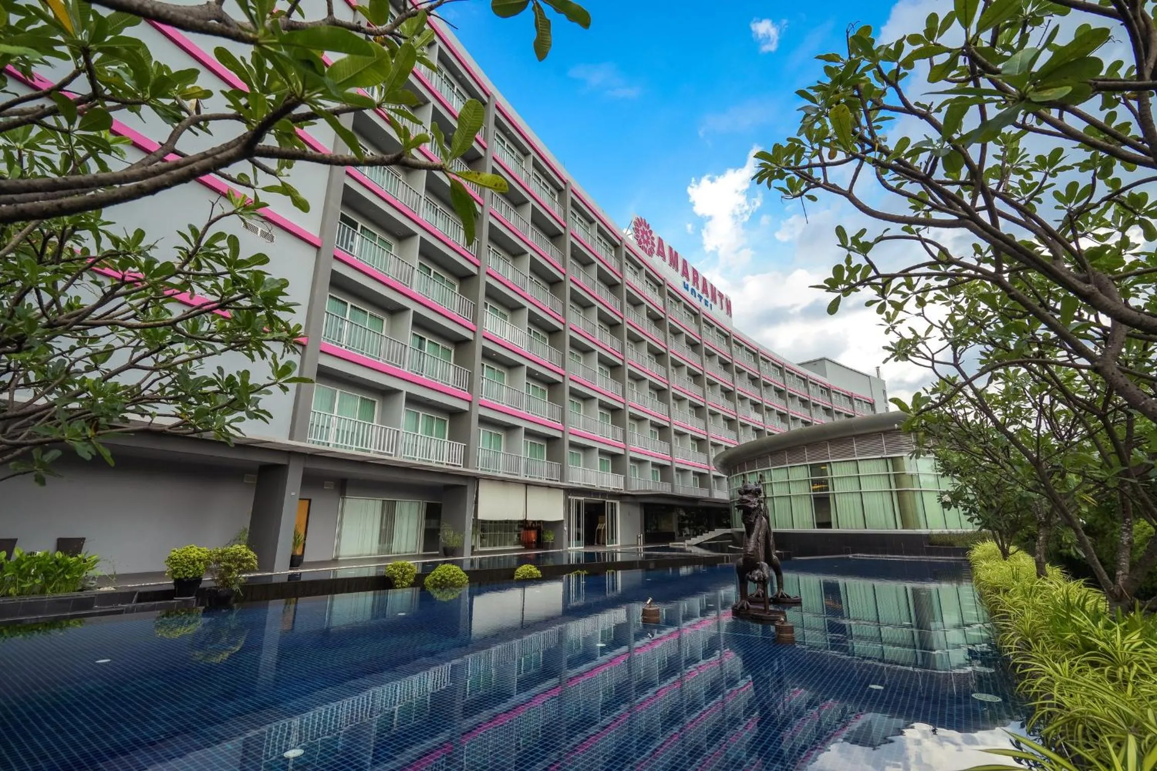 Property building in Amaranth Suvarnabhumi Hotel - Free Suvarnabhumi Airport Shuttle
