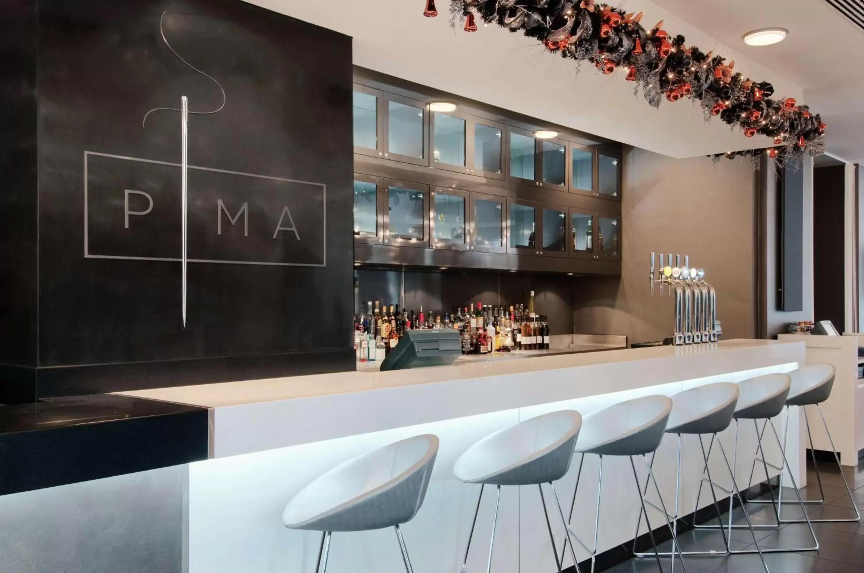 Lounge or bar in Hilton Liverpool City Centre Lounge or bar in Hilton Liverpool City Centre