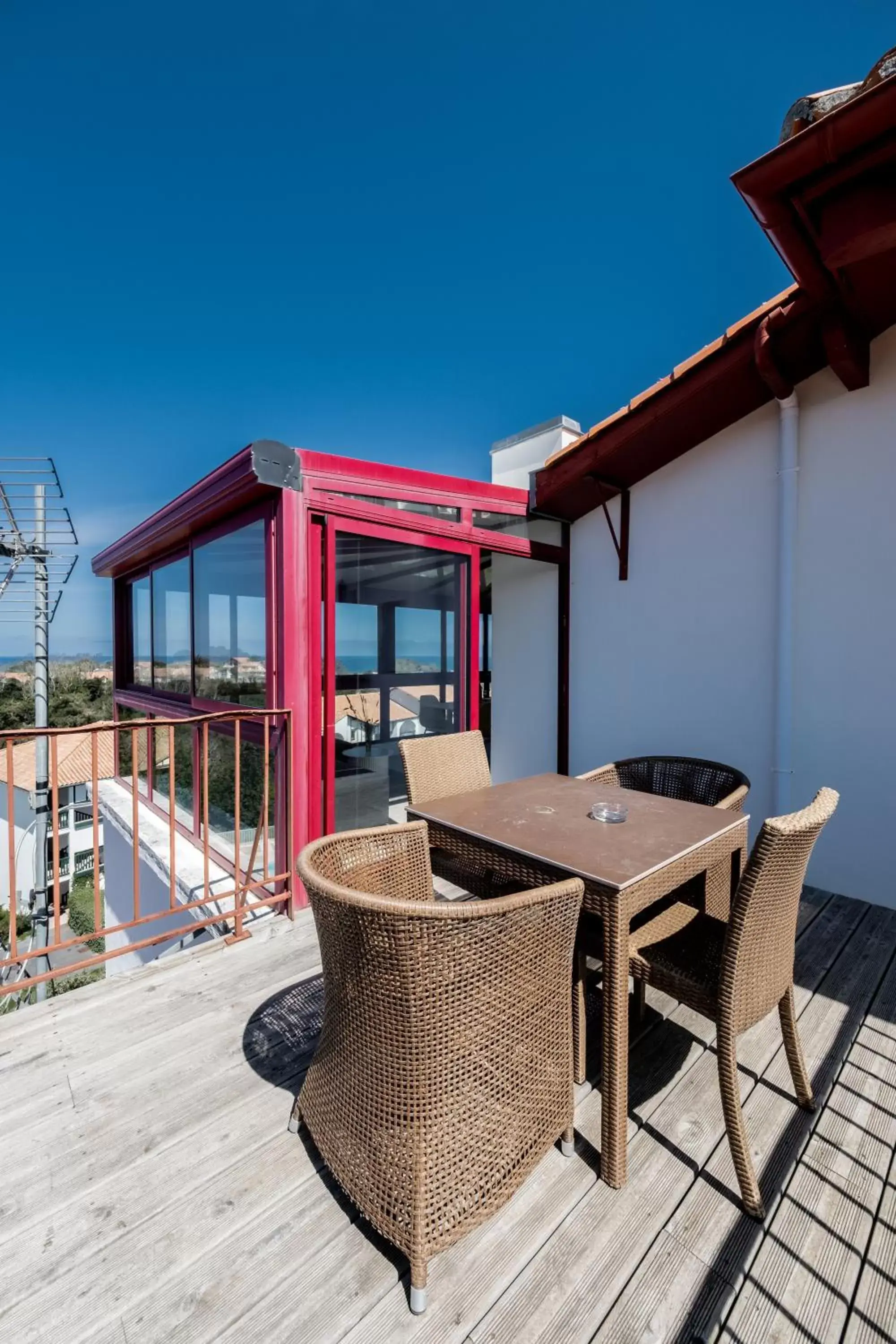 Résidence Chateau d'Acotz - Avec piscine à 600m des plages à Saint-Jean-de-Luz