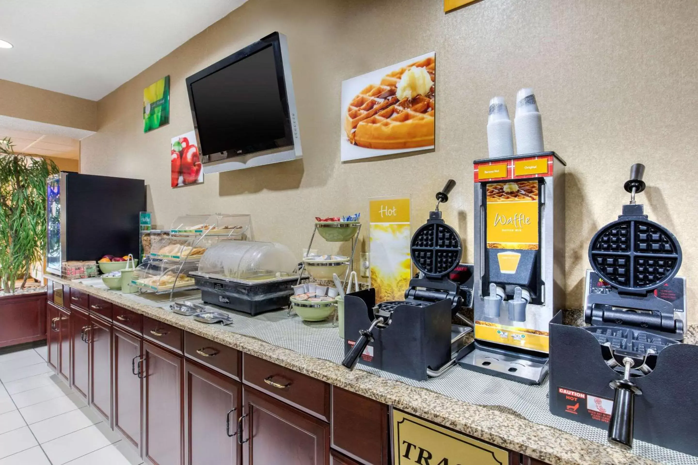 Restaurant/places to eat in Quality Inn & Suites Benton - Draffenville