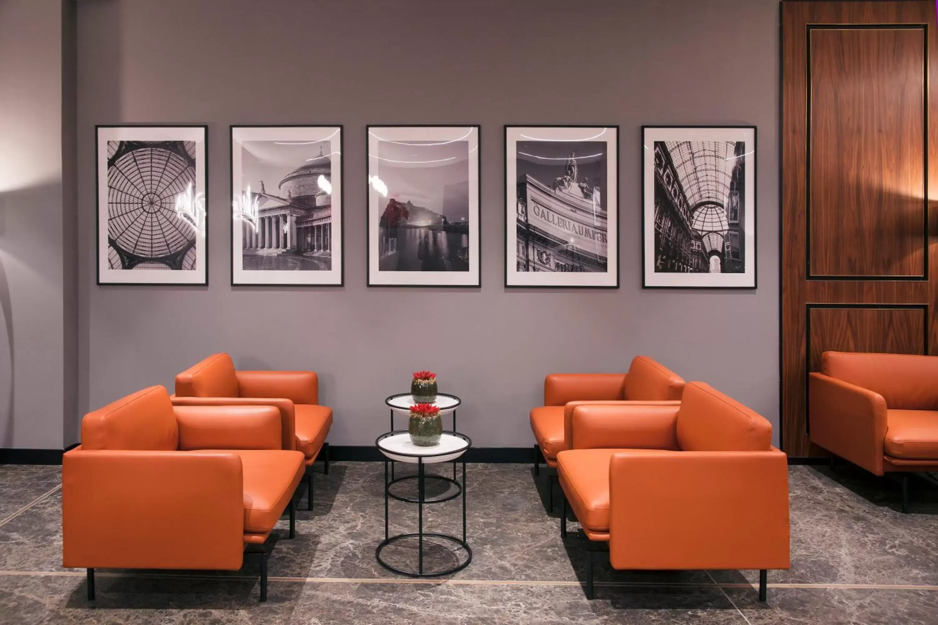 Lobby or reception in Radisson Hotel Nola Naples