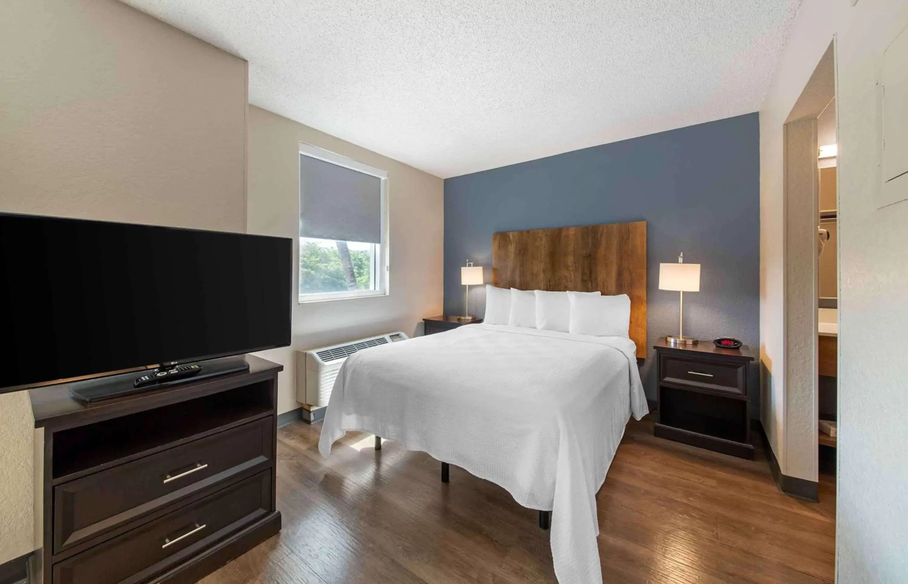 Bedroom, Bed in Extended Stay America Premier Suites - Miami - Airport - Doral - 25th Street