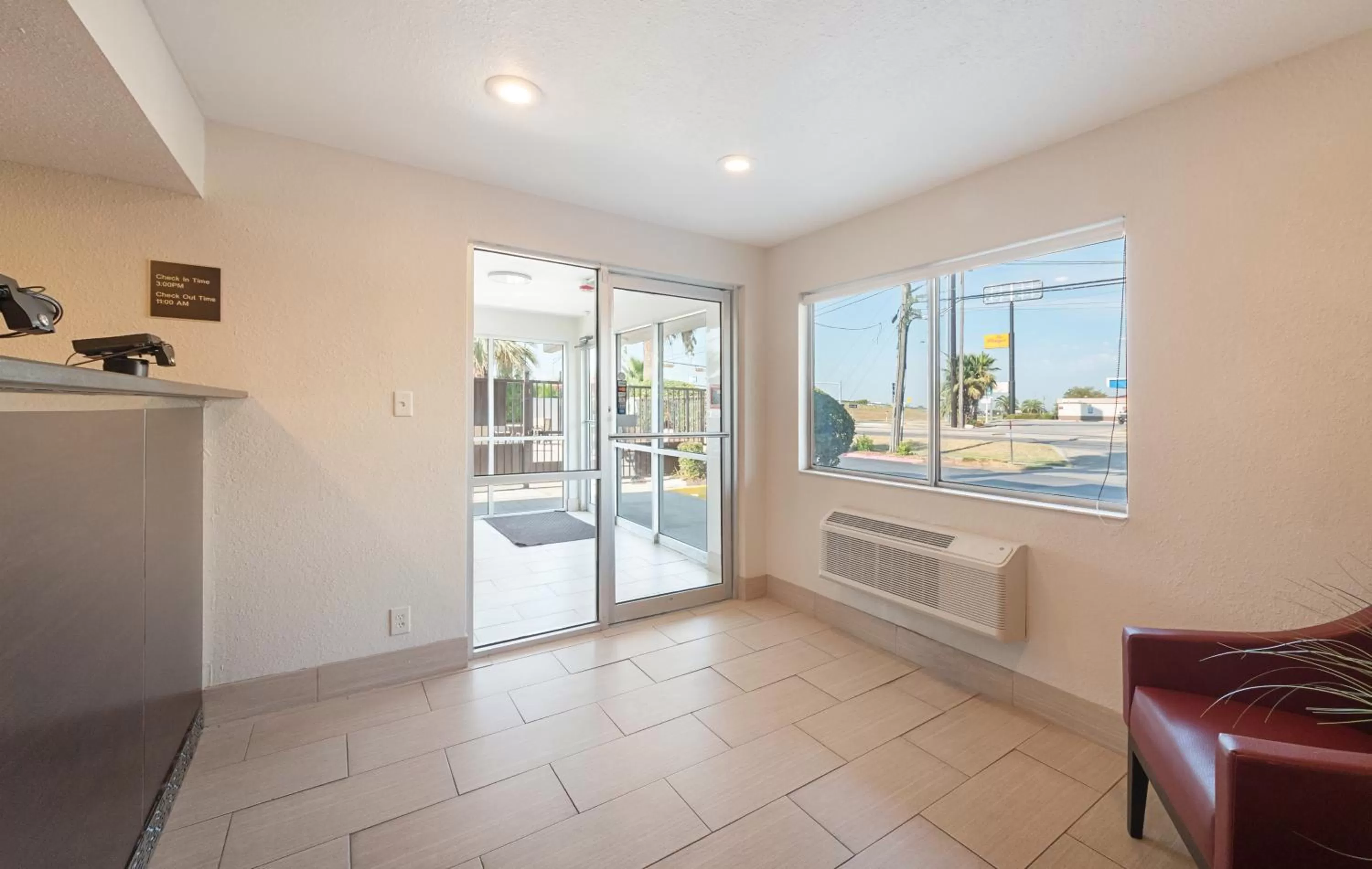 Lobby or reception in Red Roof Inn San Antonio E - Frost Bank Center
