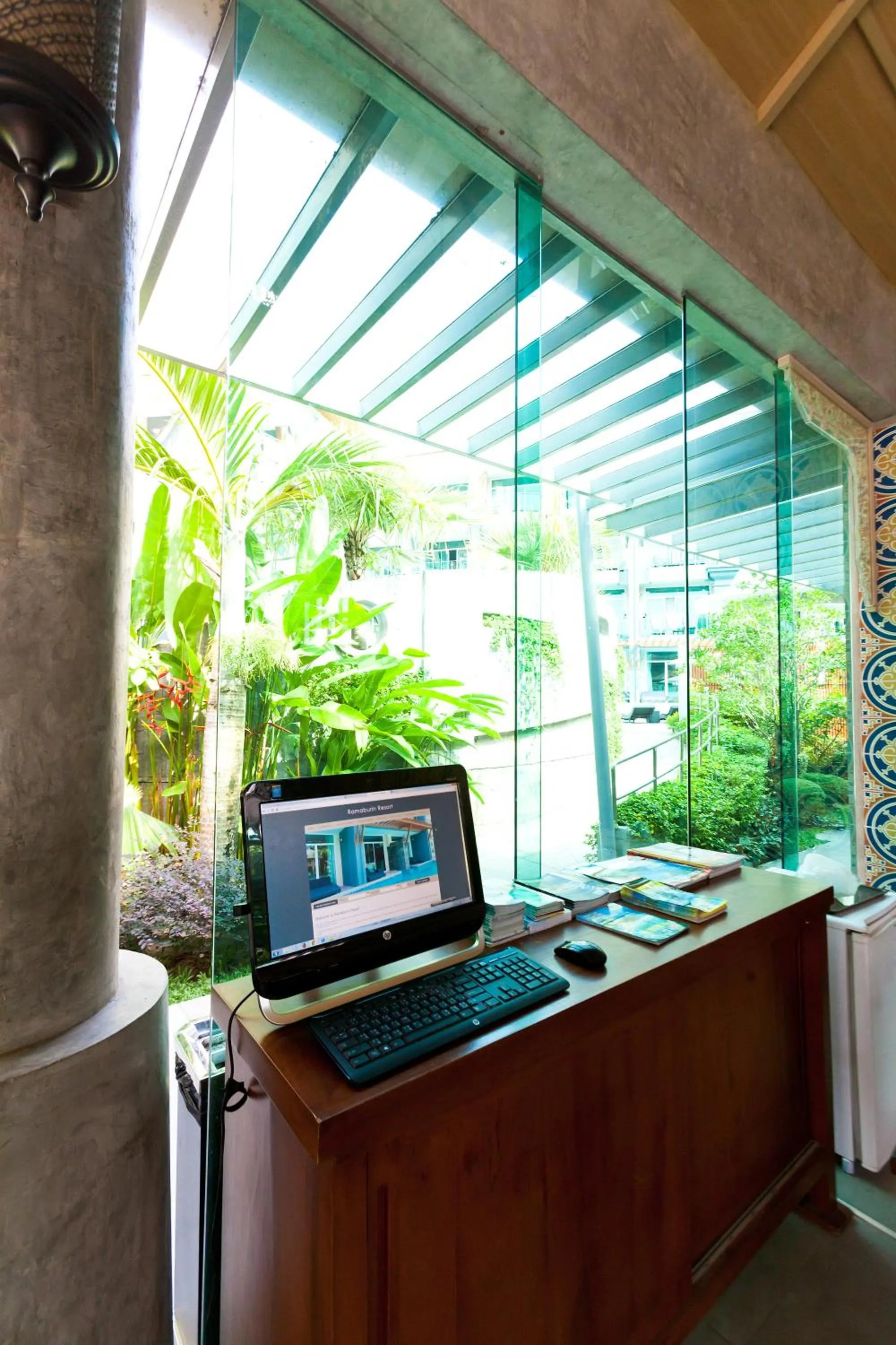 Lobby or reception in Ramaburin Resort Patong - SHA Extra Plus