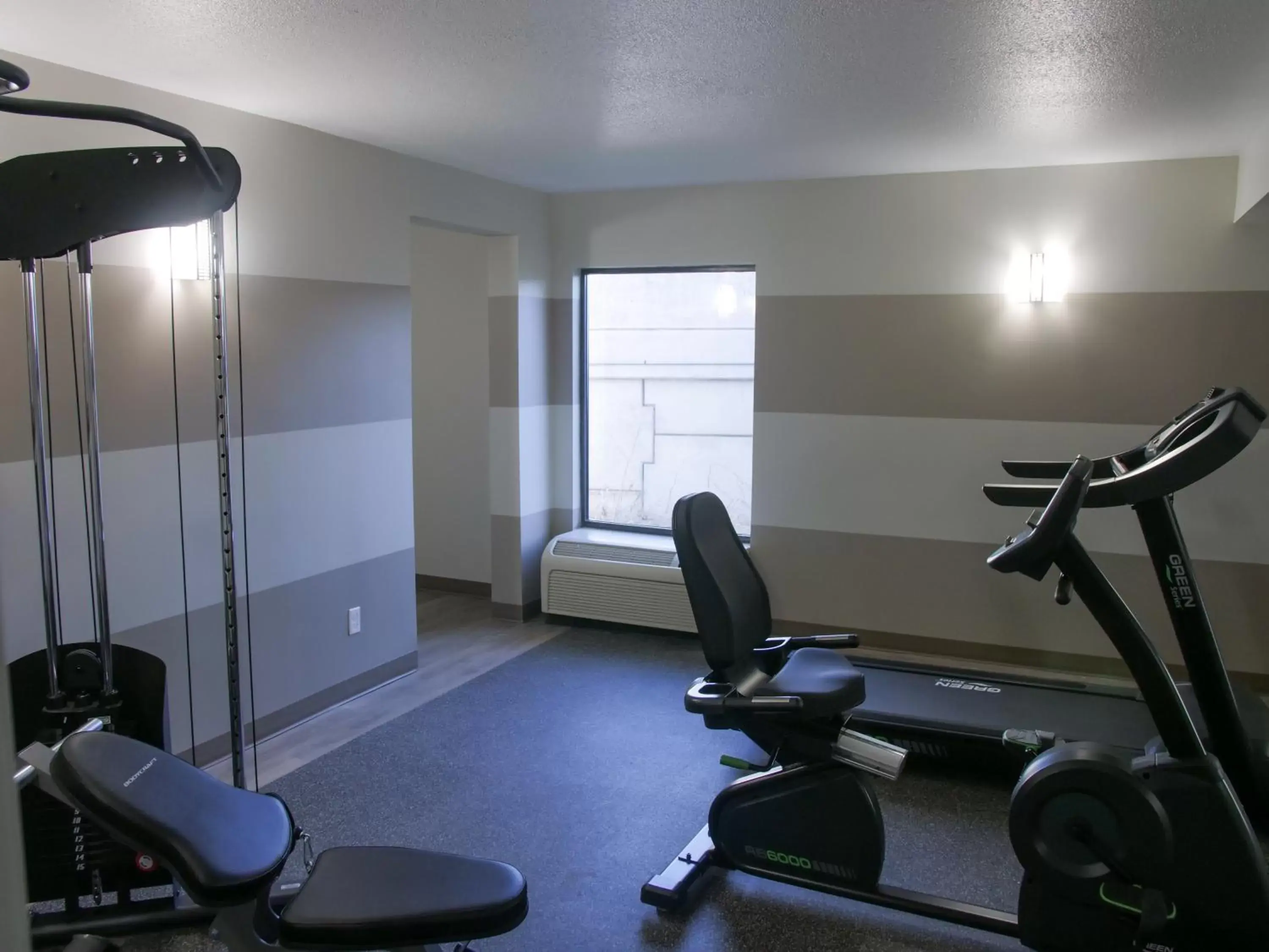 Activities, Fitness Center/Facilities in Wingate by Wyndham Louisville Airport Expo Center