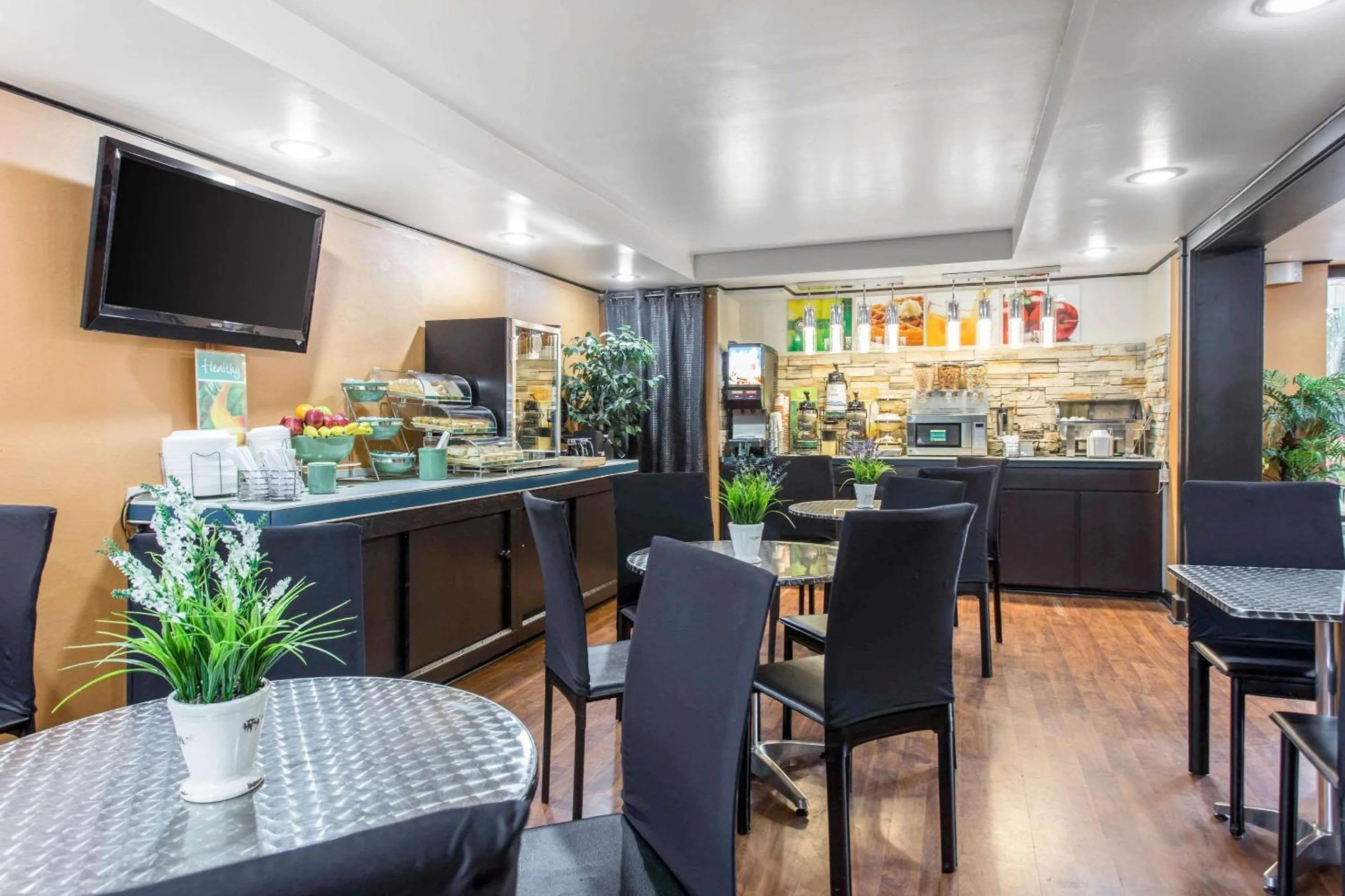 Restaurant/places to eat in Quality Inn Goose Creek - Charleston