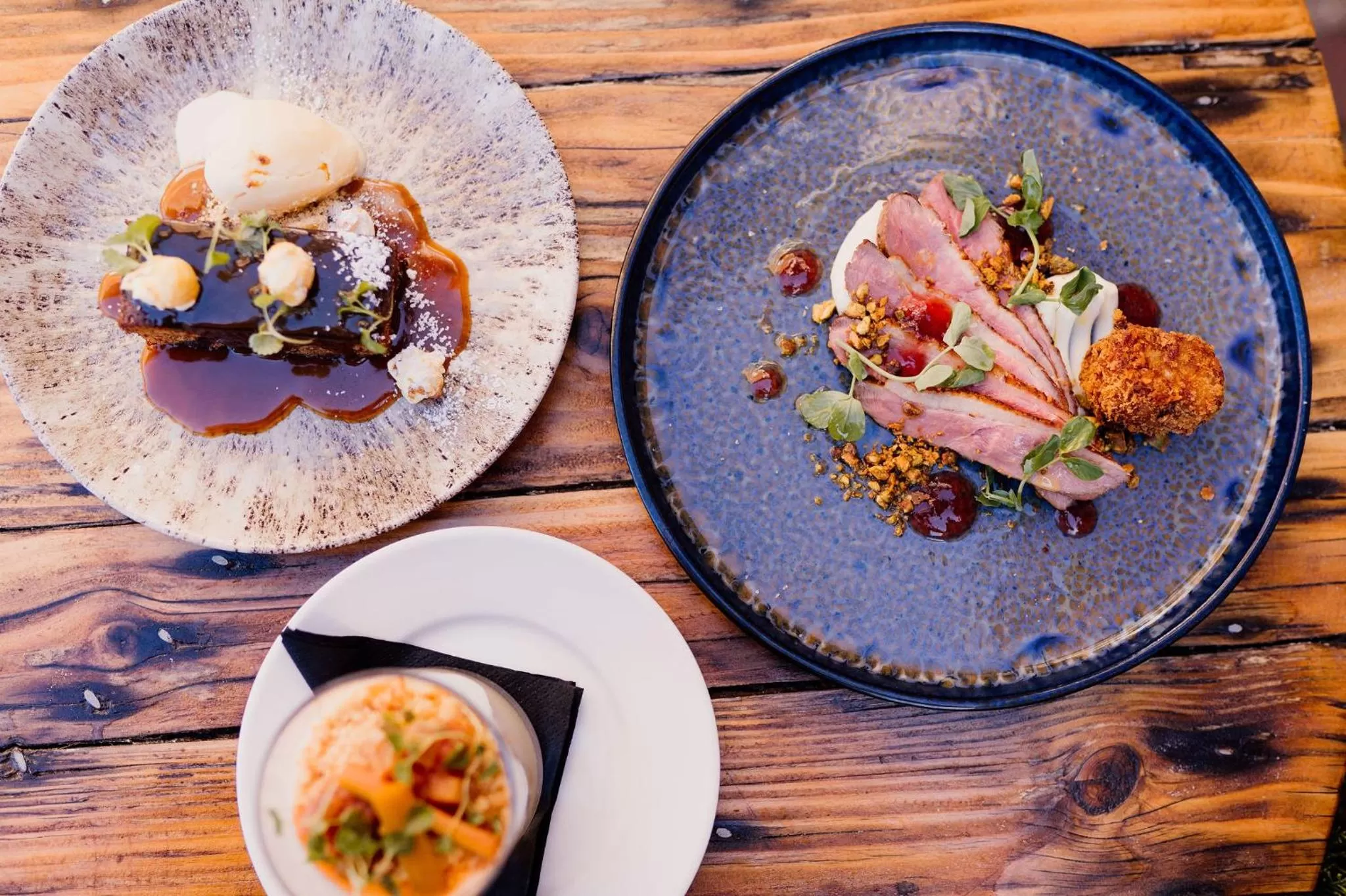 Food and drinks in The Cricketers Arms