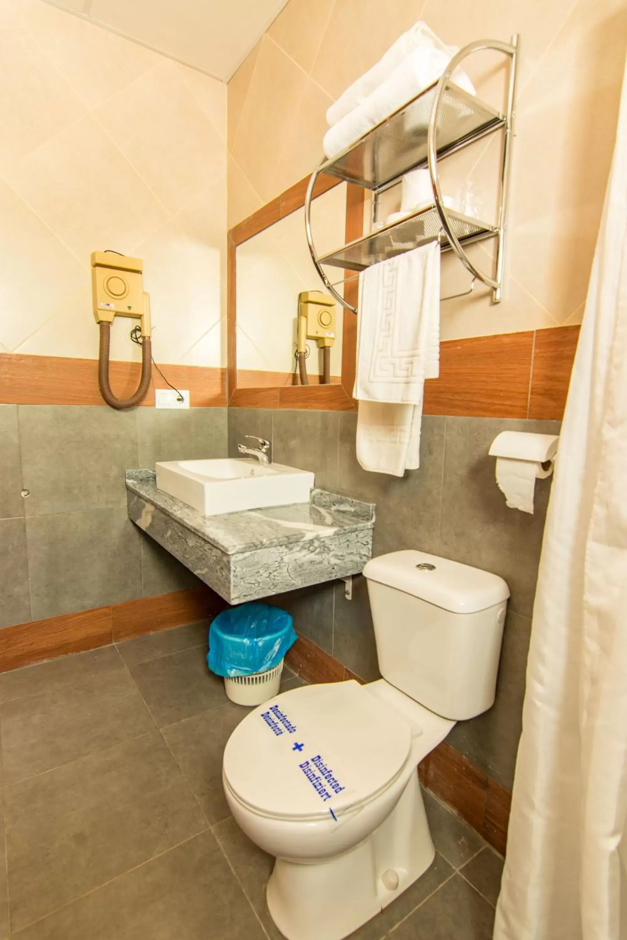 Bathroom in Hotel Rural El Cortijo