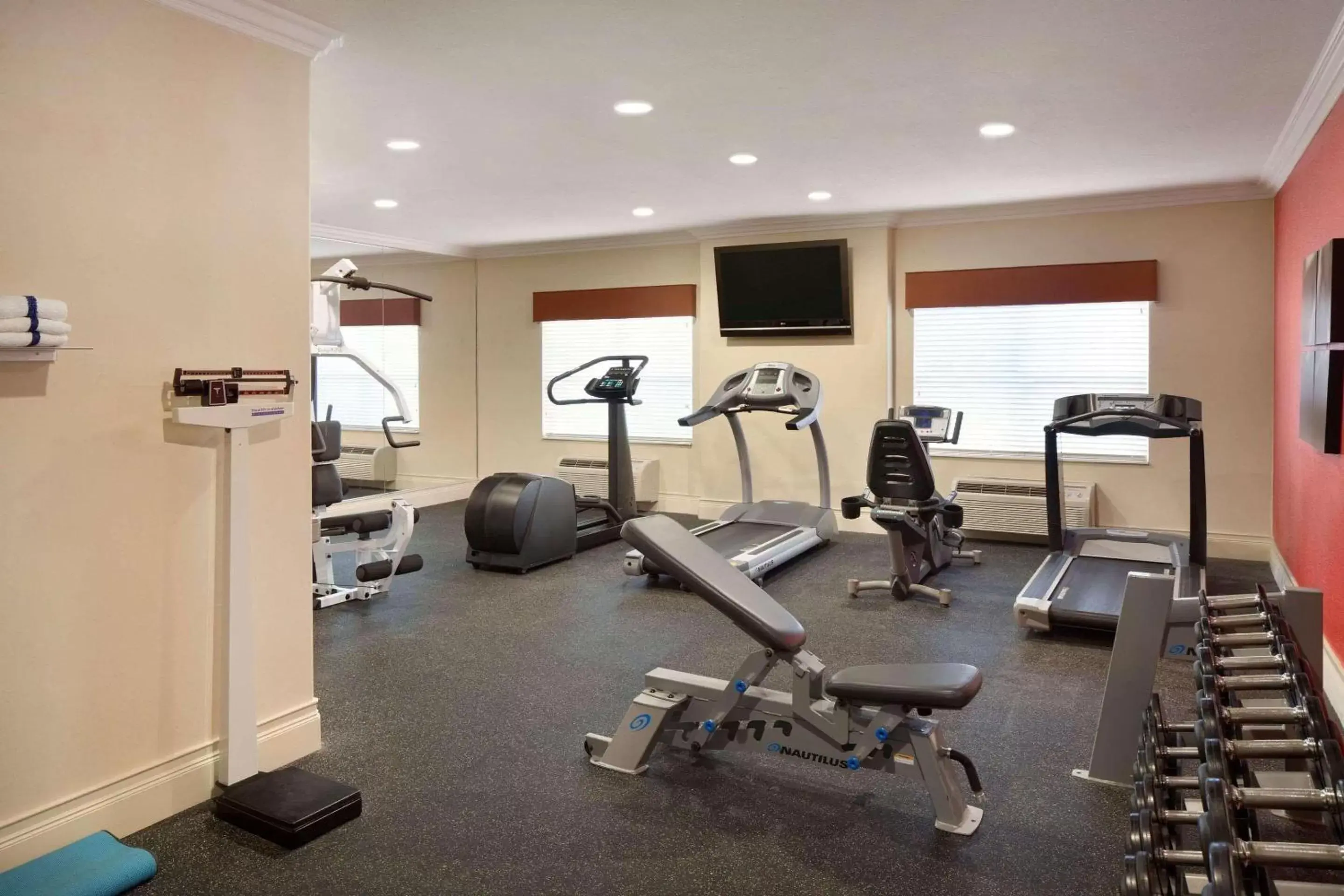 Fitness centre/facilities, Fitness Center/Facilities in Country Inn & Suites by Radisson, Champaign North, IL