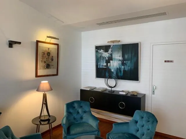 Property building in Hôtel Delavigne