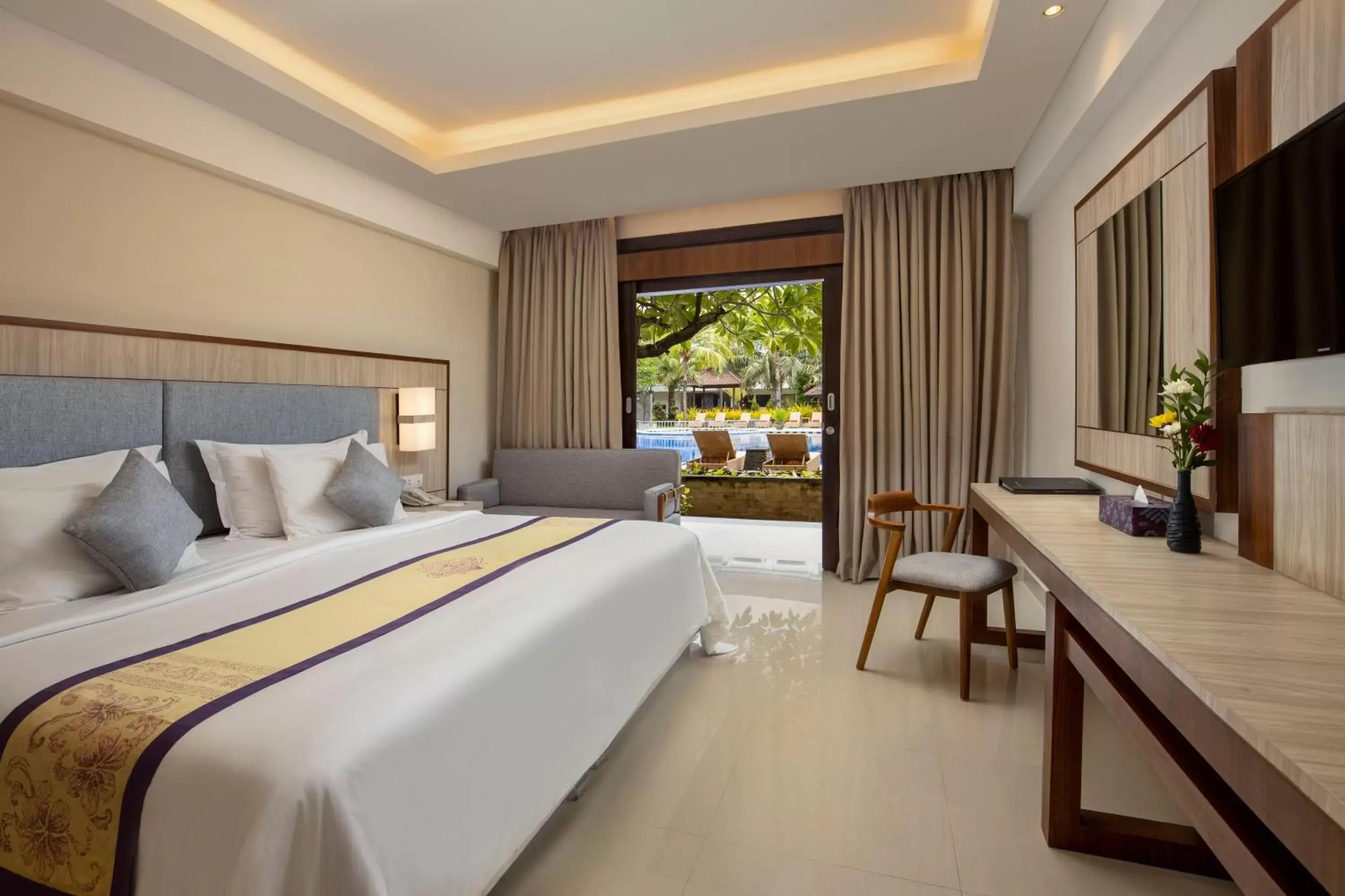 Bedroom, Bed in Grand Inna Kuta