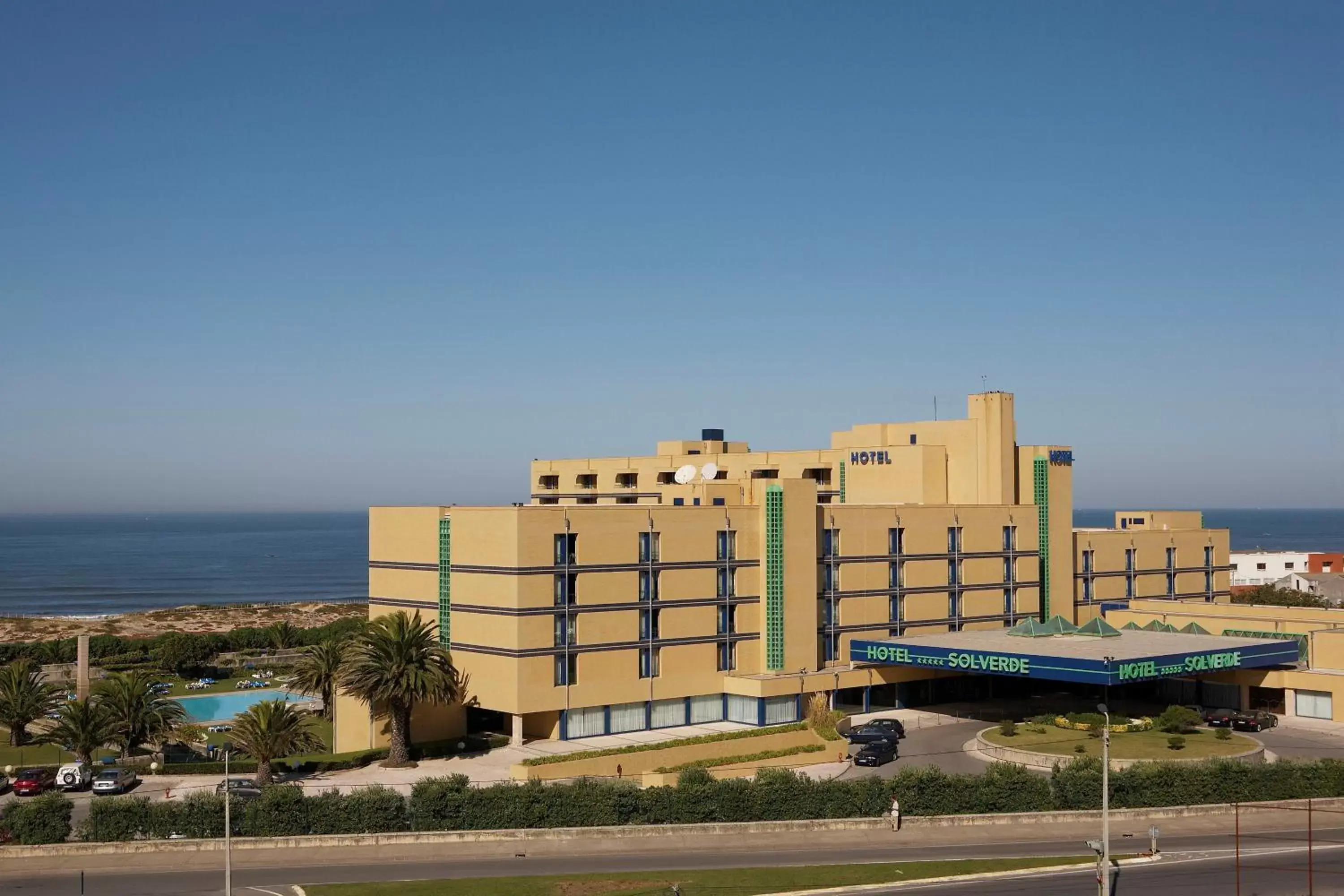 Facade/entrance, Property Building in Hotel Solverde Spa and Wellness Center