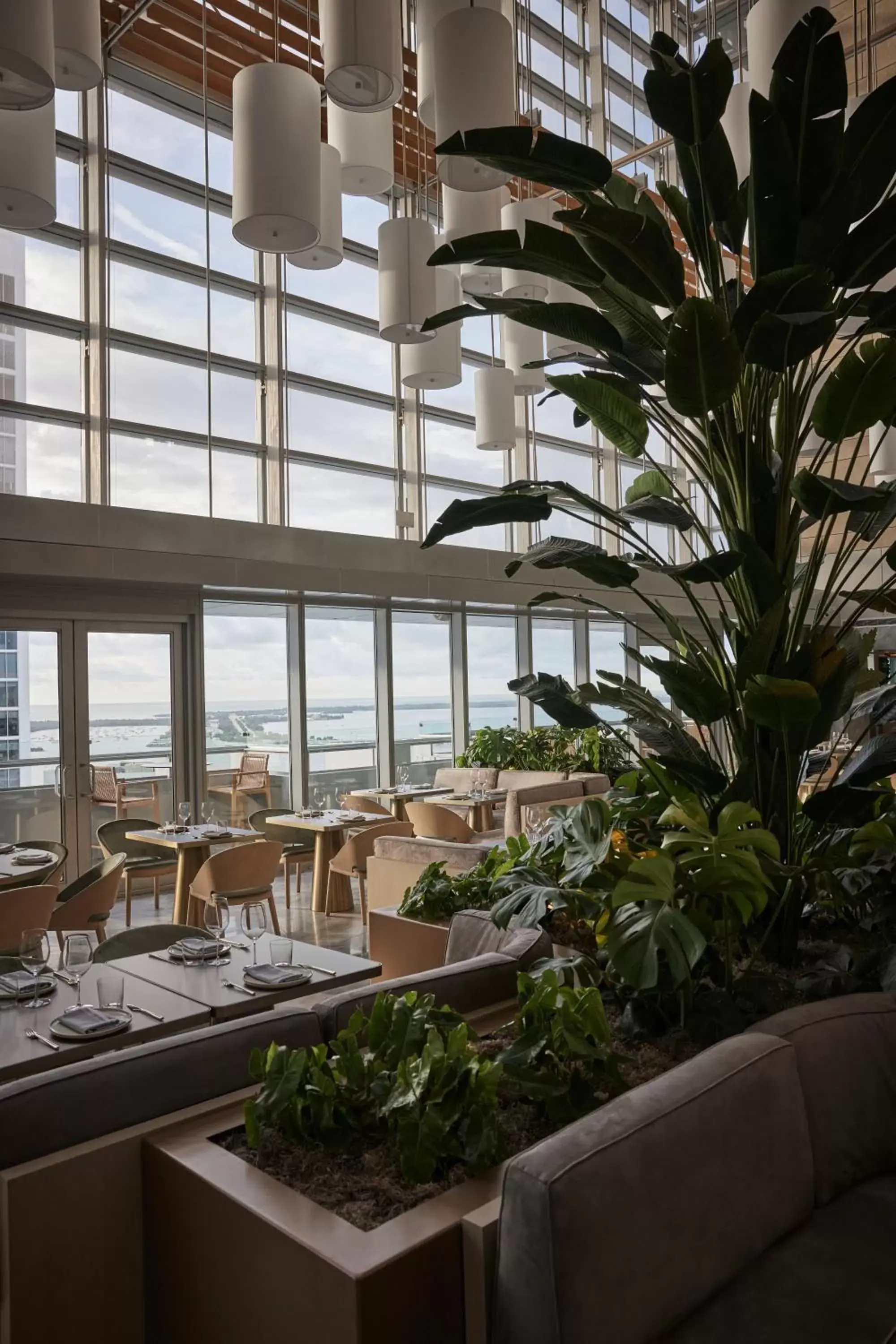 Restaurant/places to eat in Hotel AKA Brickell