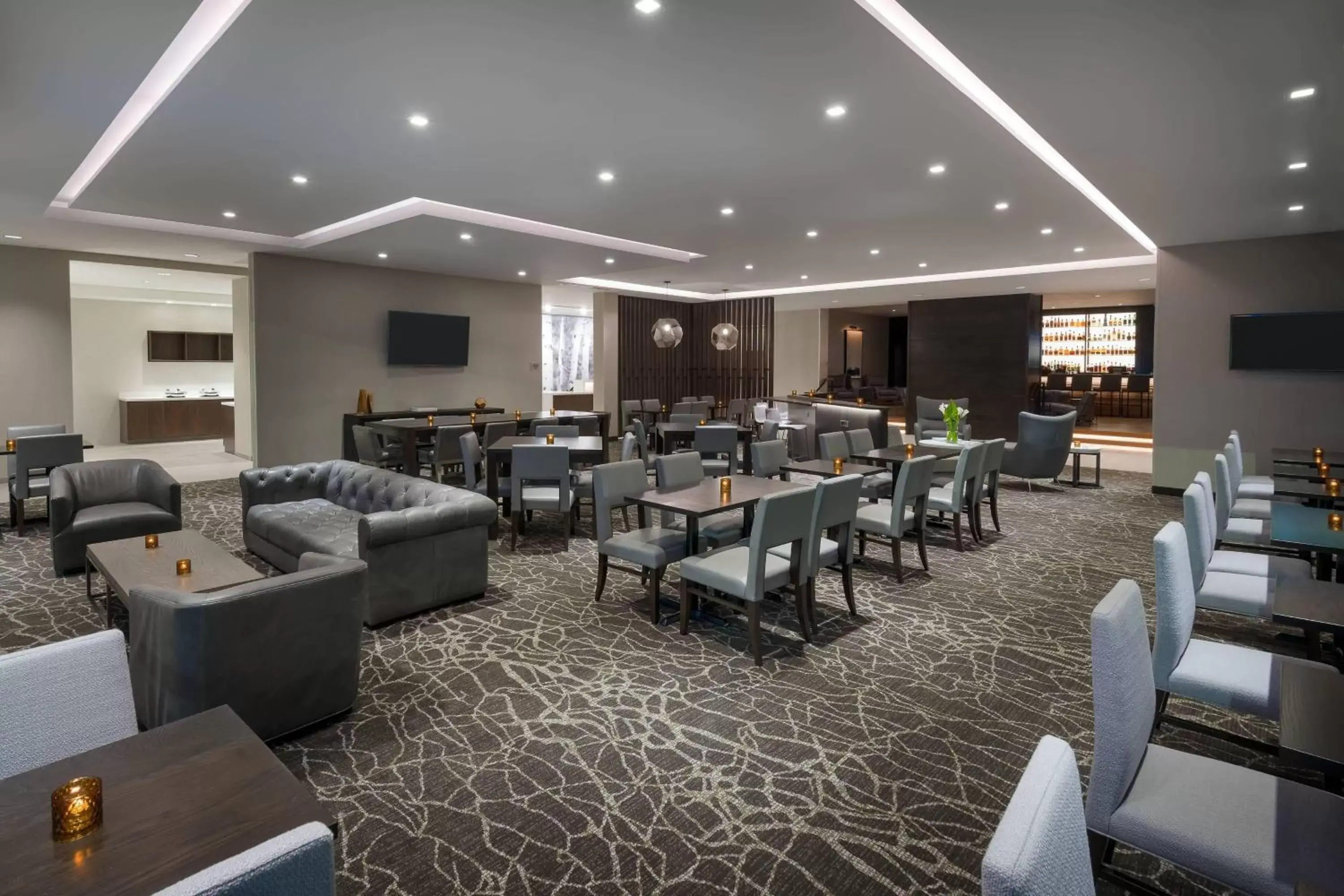 Lobby or reception, Restaurant/Places to Eat in SpringHill Suites by Marriott Indianapolis Westfield