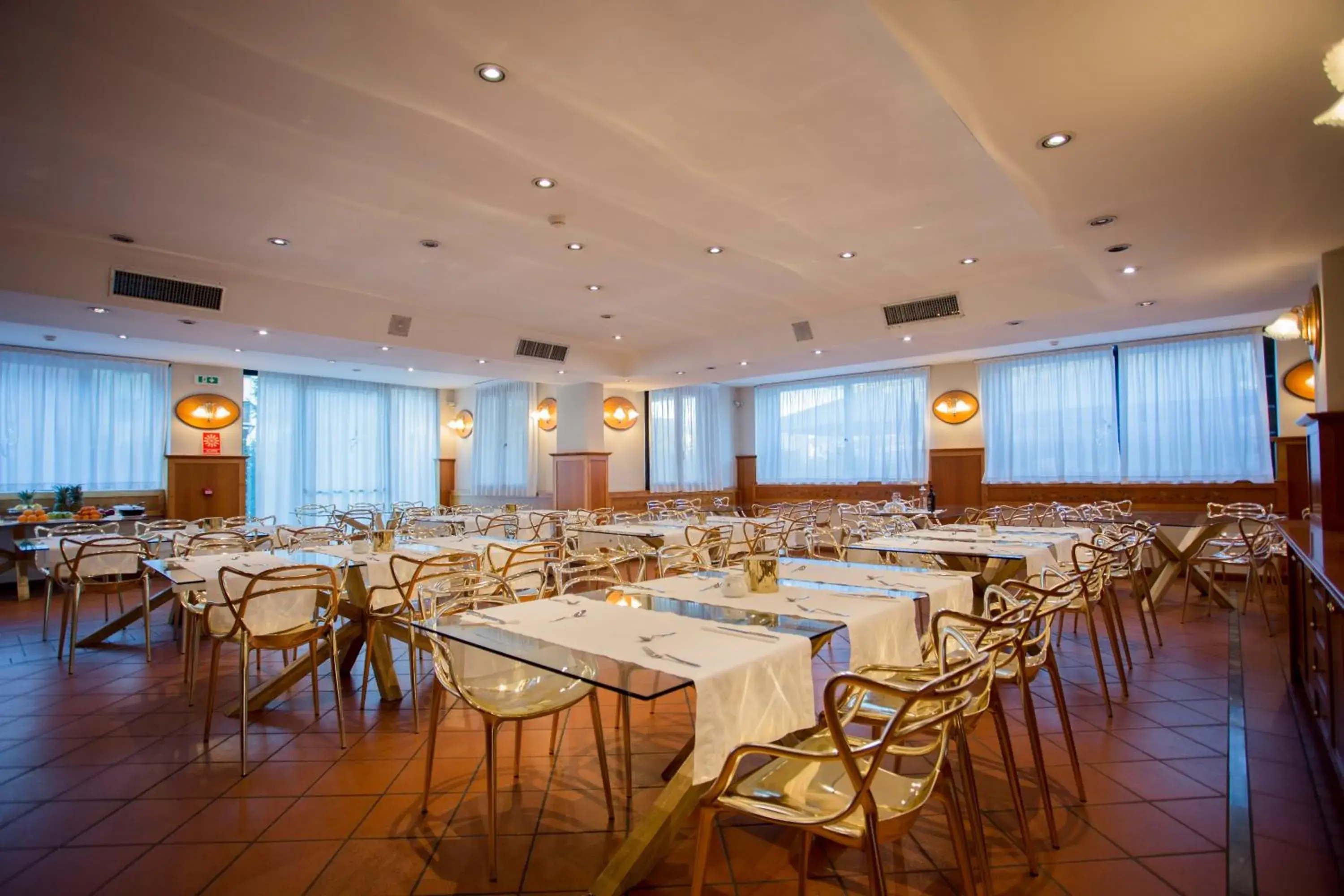 Restaurant/Places to Eat in Hostellerie Du Cheval Blanc