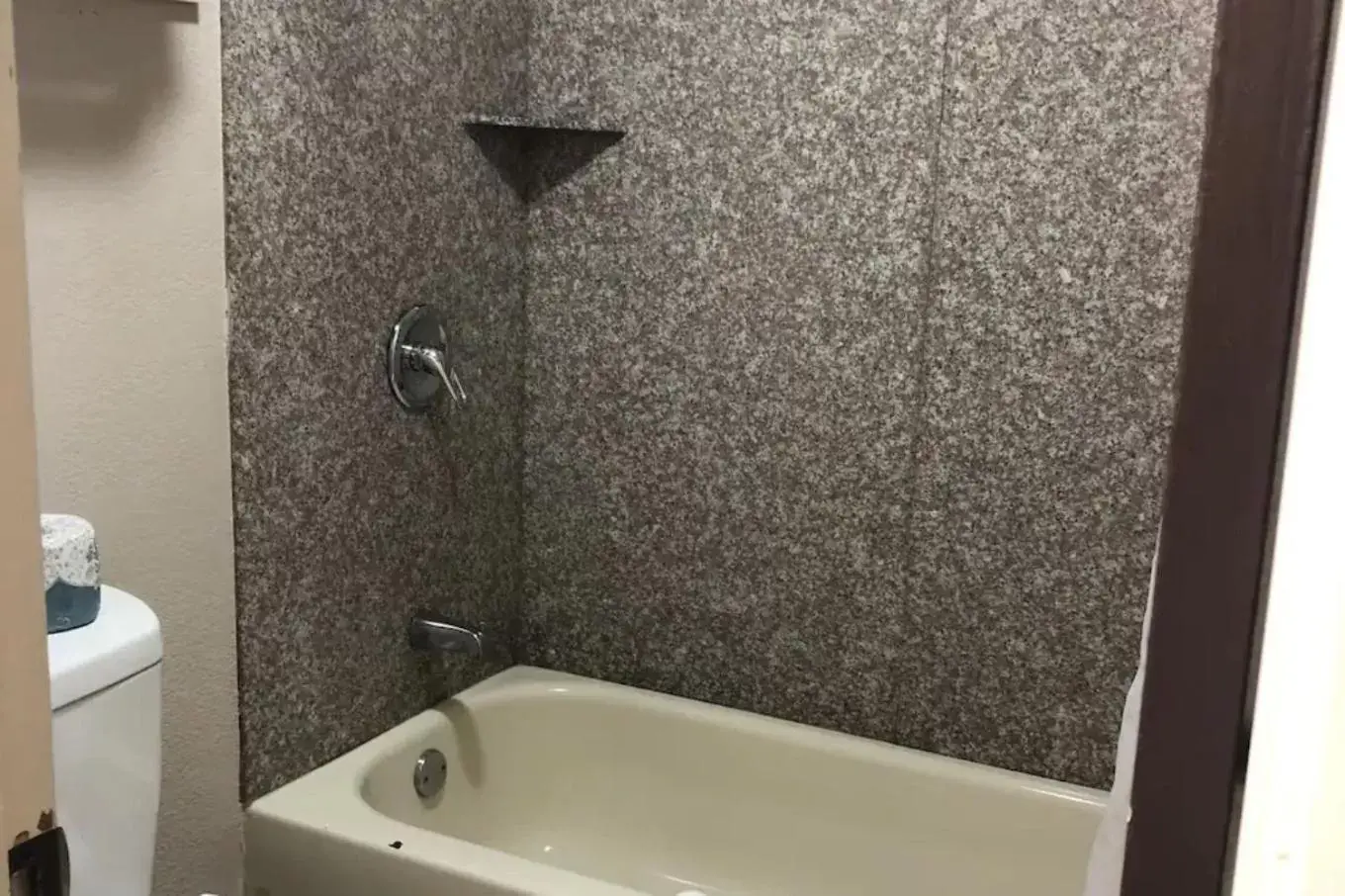 Bathroom in Quality Inn