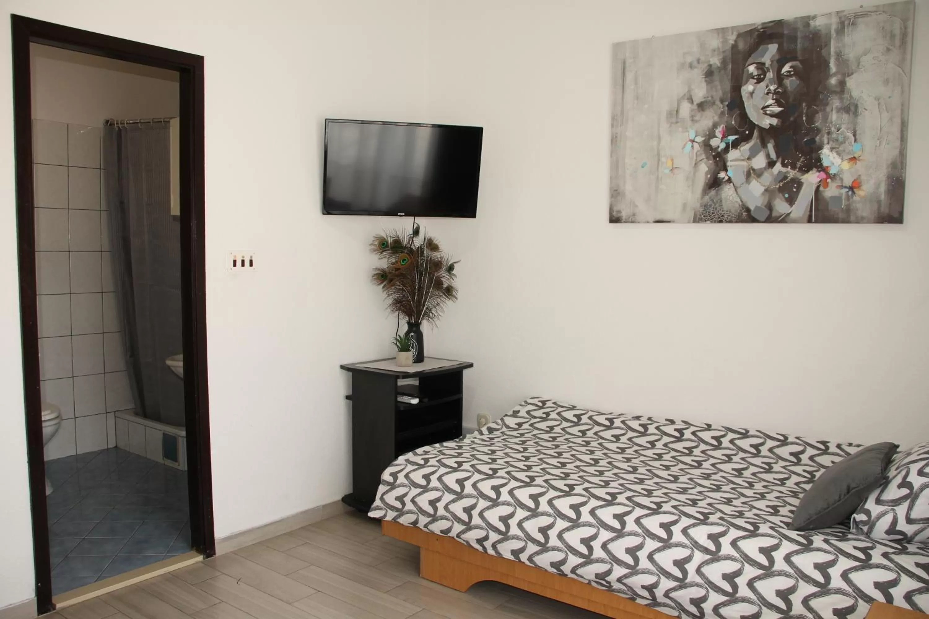 Bed in Motel "Tri lovca"