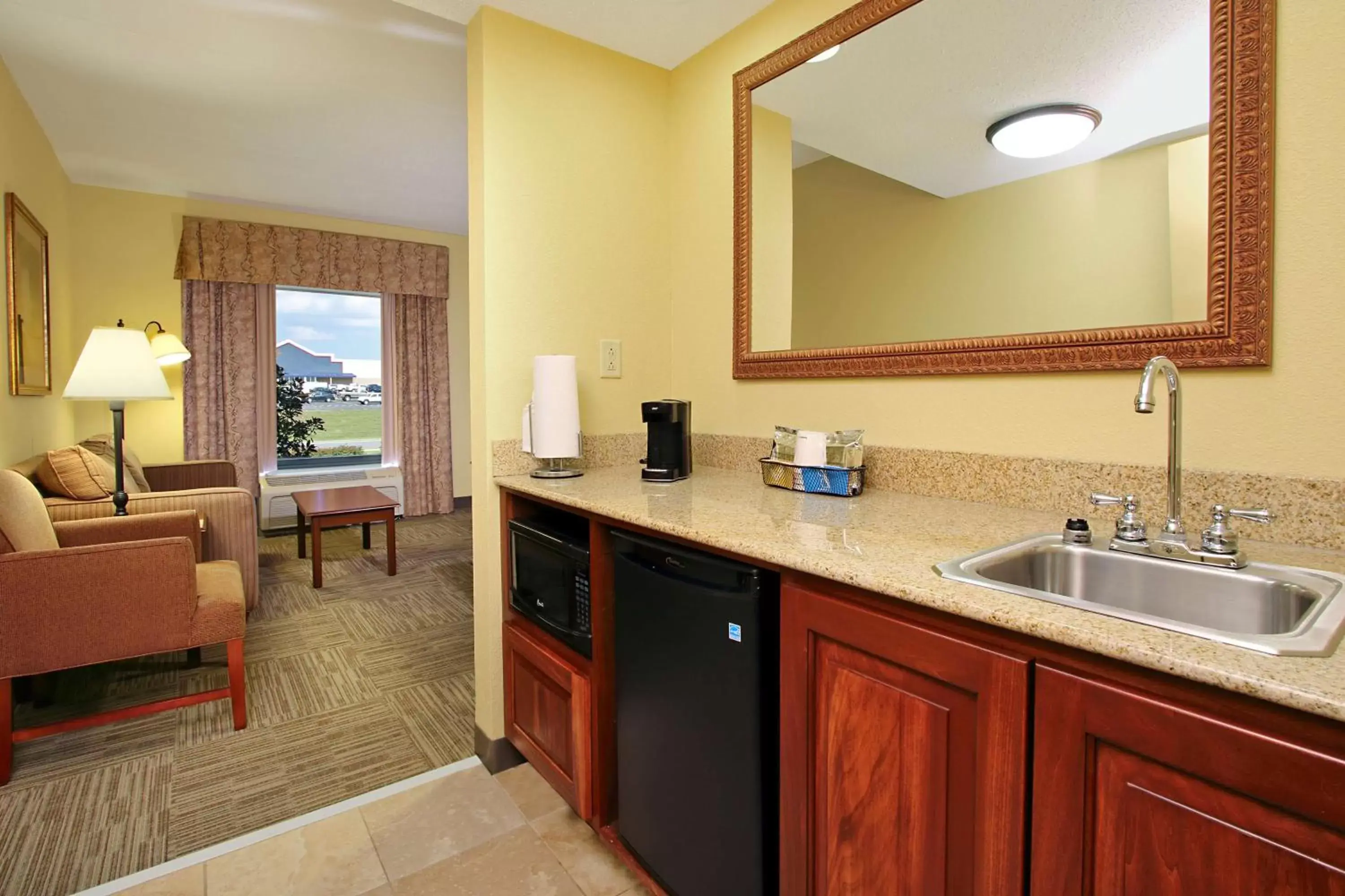 Other, Kitchen/Kitchenette in Hampton Inn & Suites Madisonville