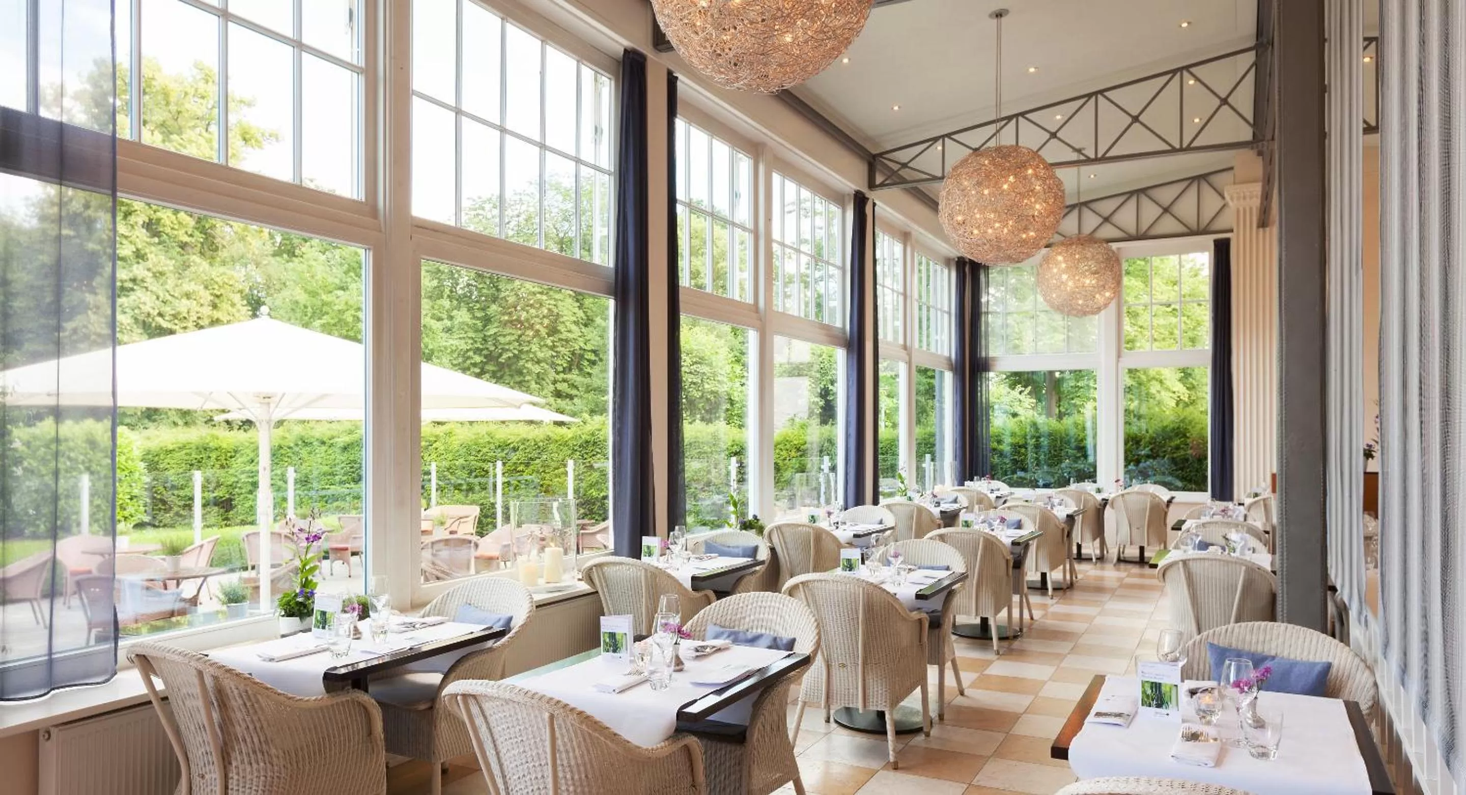 Restaurant/places to eat in A-ROSA Travemünde