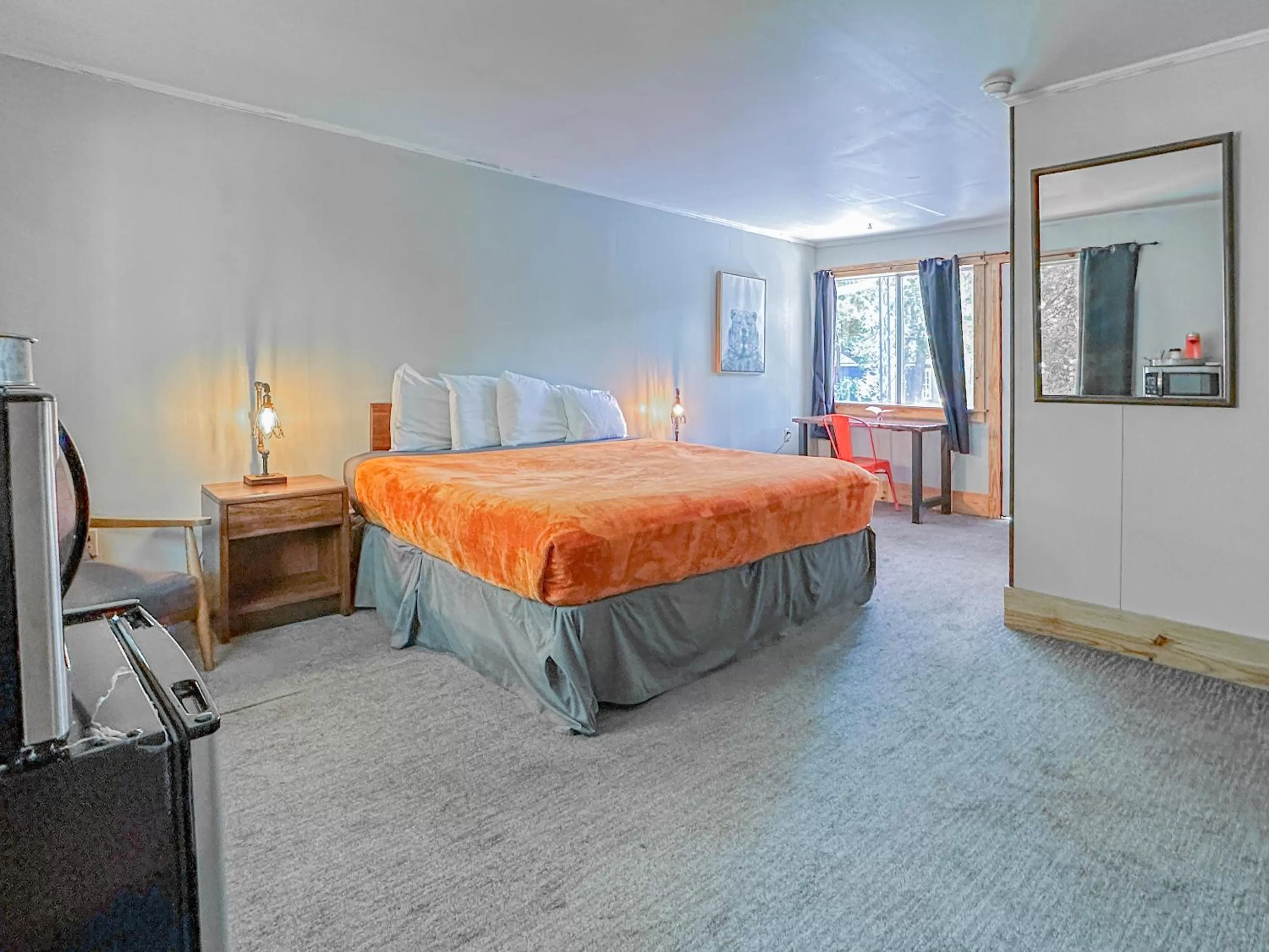 Bed in The Wanderoo Lodge