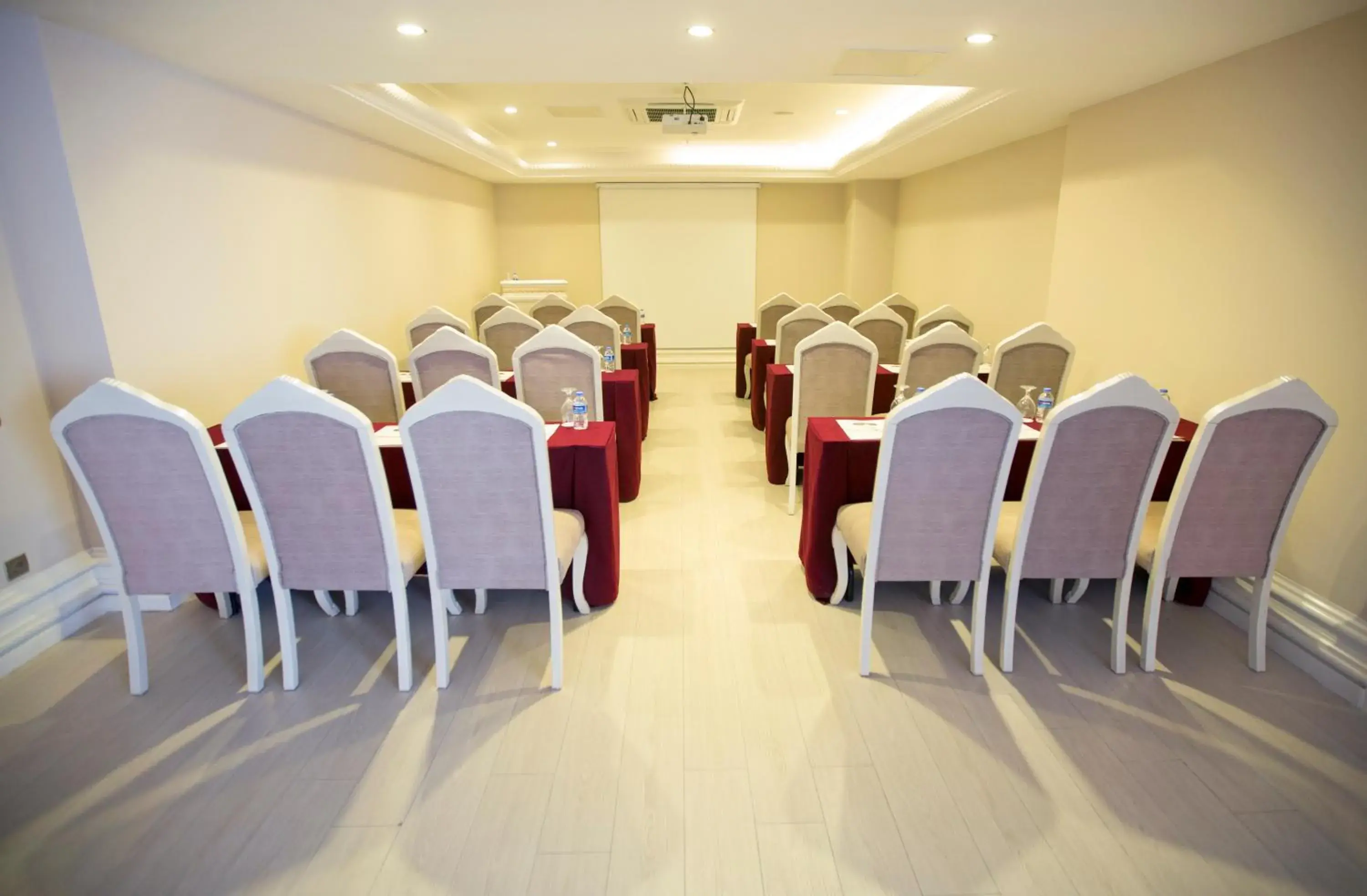 Business facilities in World Point Hotel Istanbul