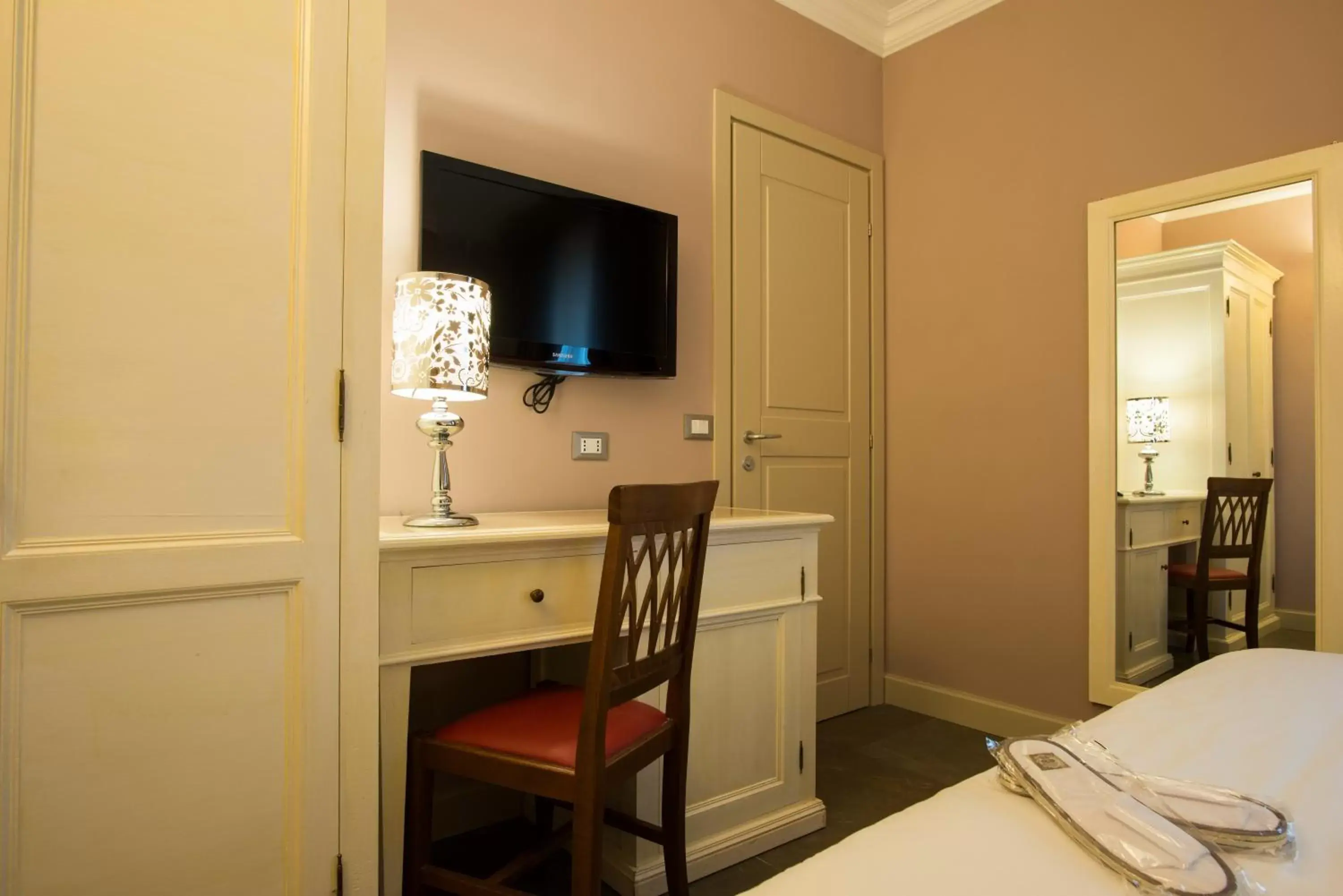 Comfort Double or Twin Room in Palazzo Dei Mercanti - Dimora & Spa Comfort Double or Twin Room in Palazzo Dei Mercanti - Dimora & Spa