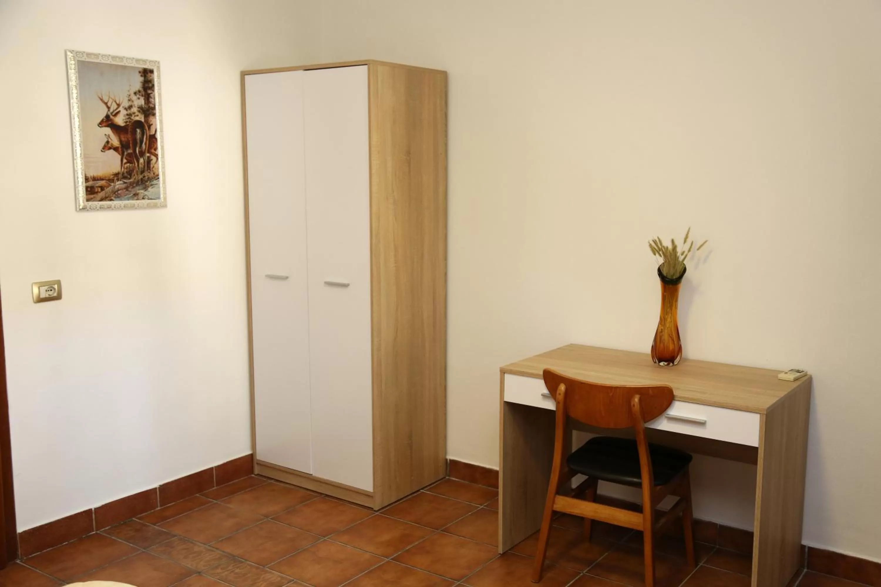 Kitchen or kitchenette, Dining Area in Hotel Millenium Tirana