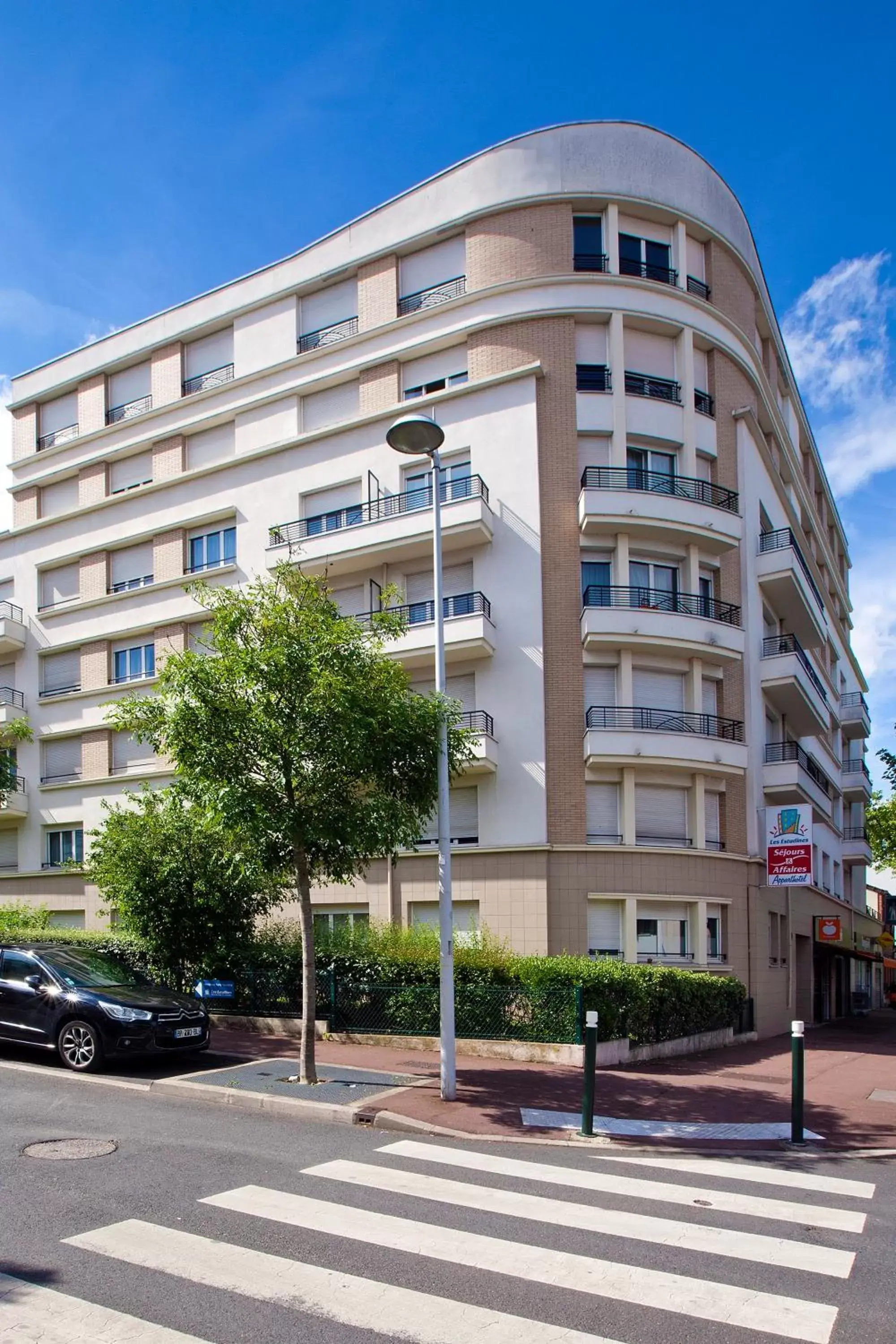Facade/entrance, Property Building in Séjours & Affaires Paris-Nanterre