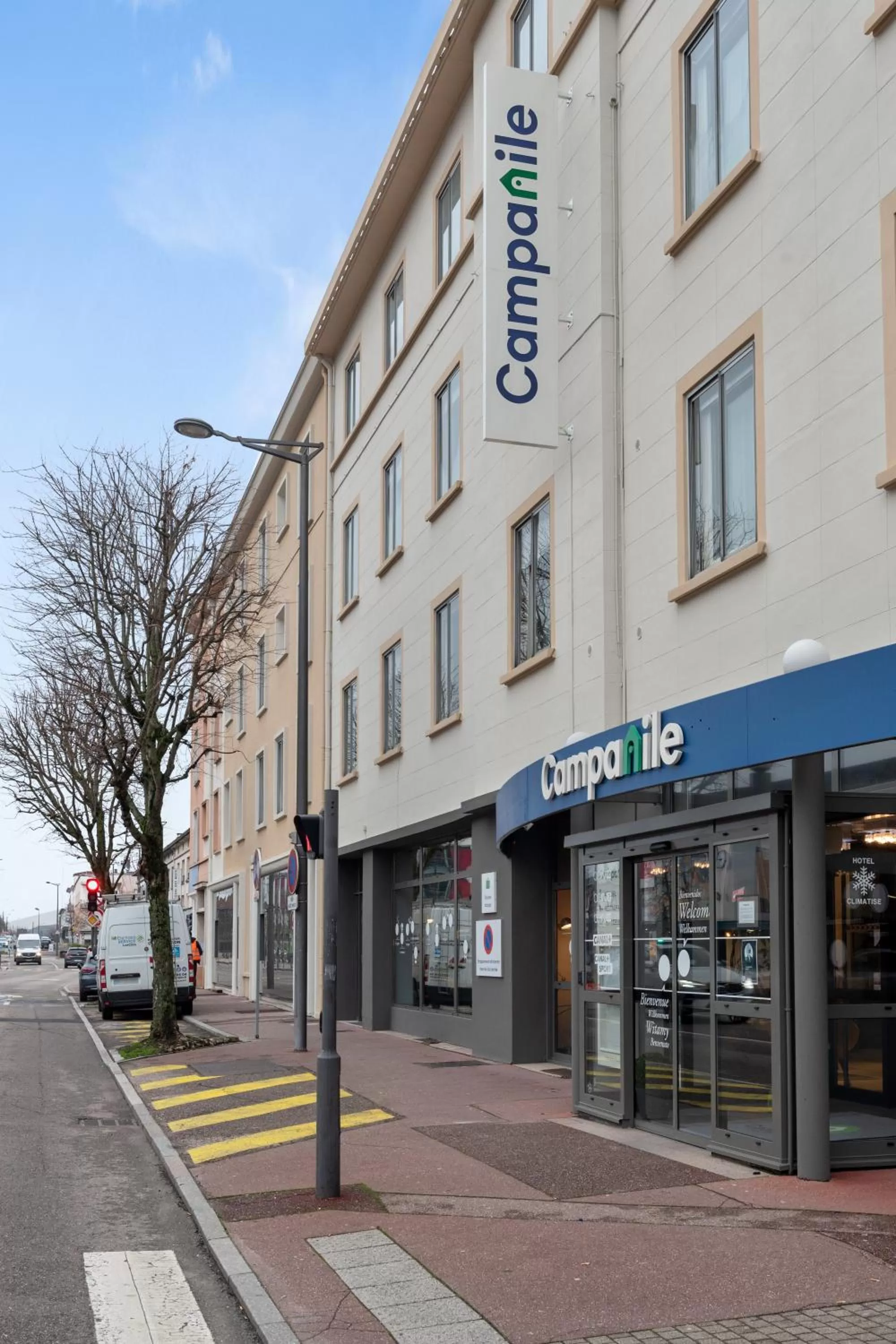 Property building in Campanile Epinal Centre - Gare